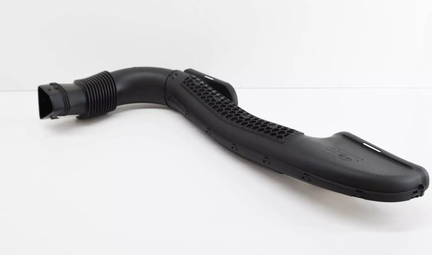 NEW MERCEDES-BENZ SLK R172 ENGINE AIR INTAKE HOSE A2740900382 ORIGINAL