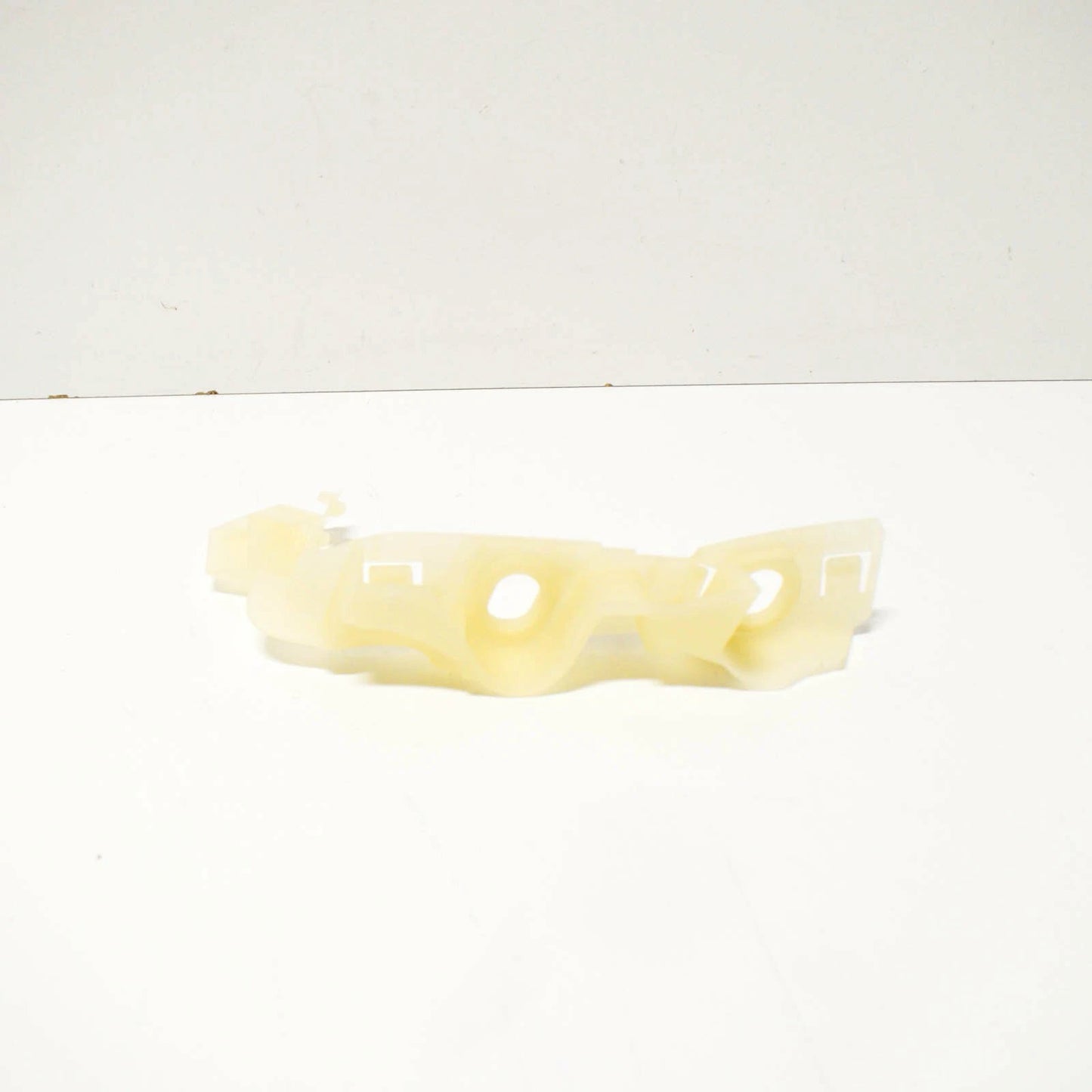 NEW AUDI A4 B9 FRONT BUMPER LEFT SIDE GUIDE SECTION 8W0807283A ORIGINAL