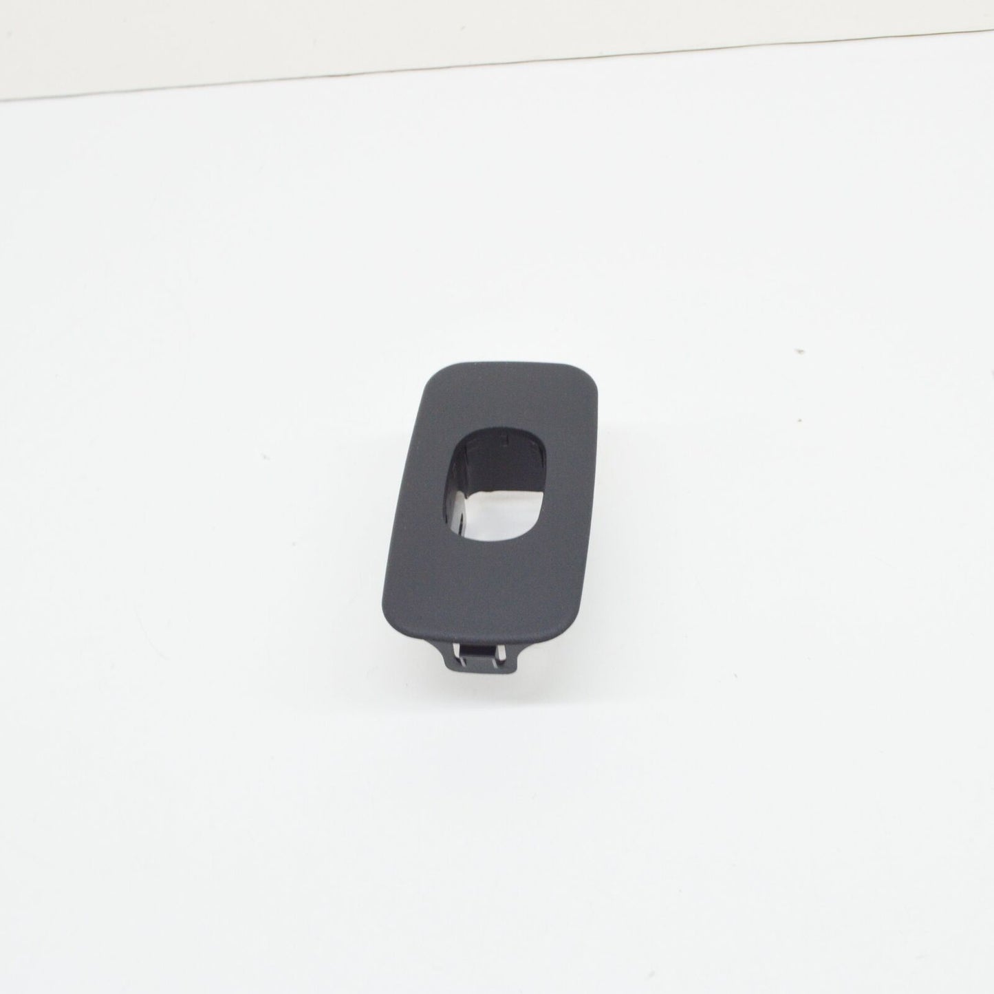 NEW MB G W463 FRONT RIGHT POWER WINDOW TRIM RING LHD A46372700599116 ORIGINAL