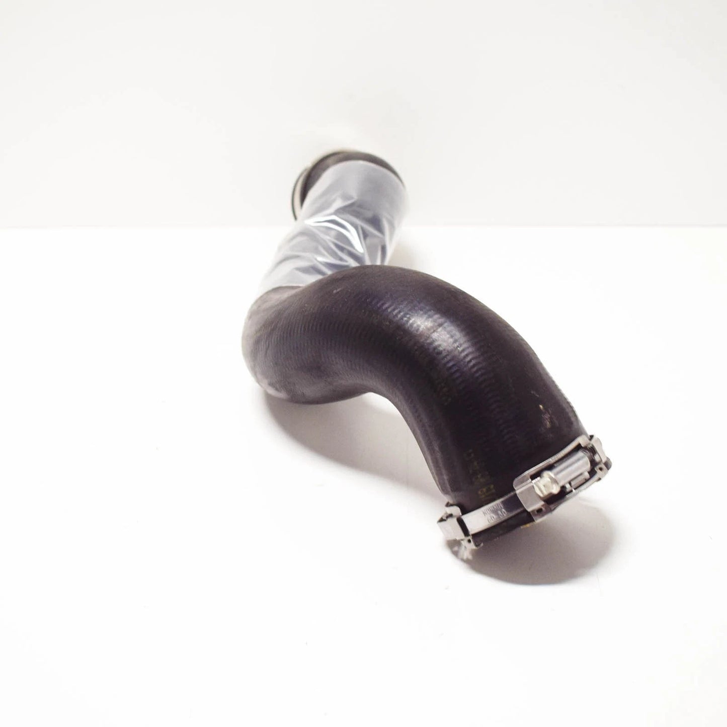 NEW MERCEDES-BENZ C W204 RIGHT SIDE INTERCOOLER HOSE A2045282082