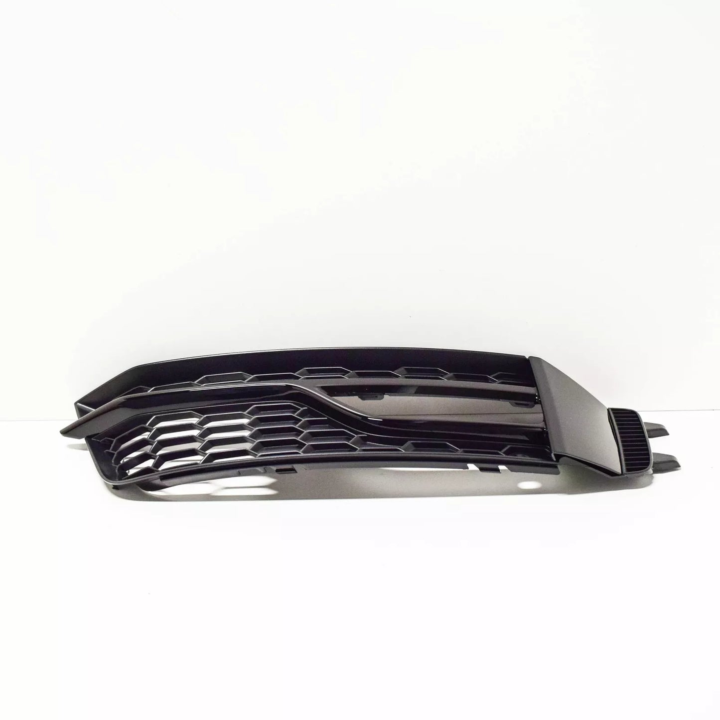 NEW AUDI A4 B8 S4 FOG LIGHT GRILL FRONT RIGHT 8K0807682T01C