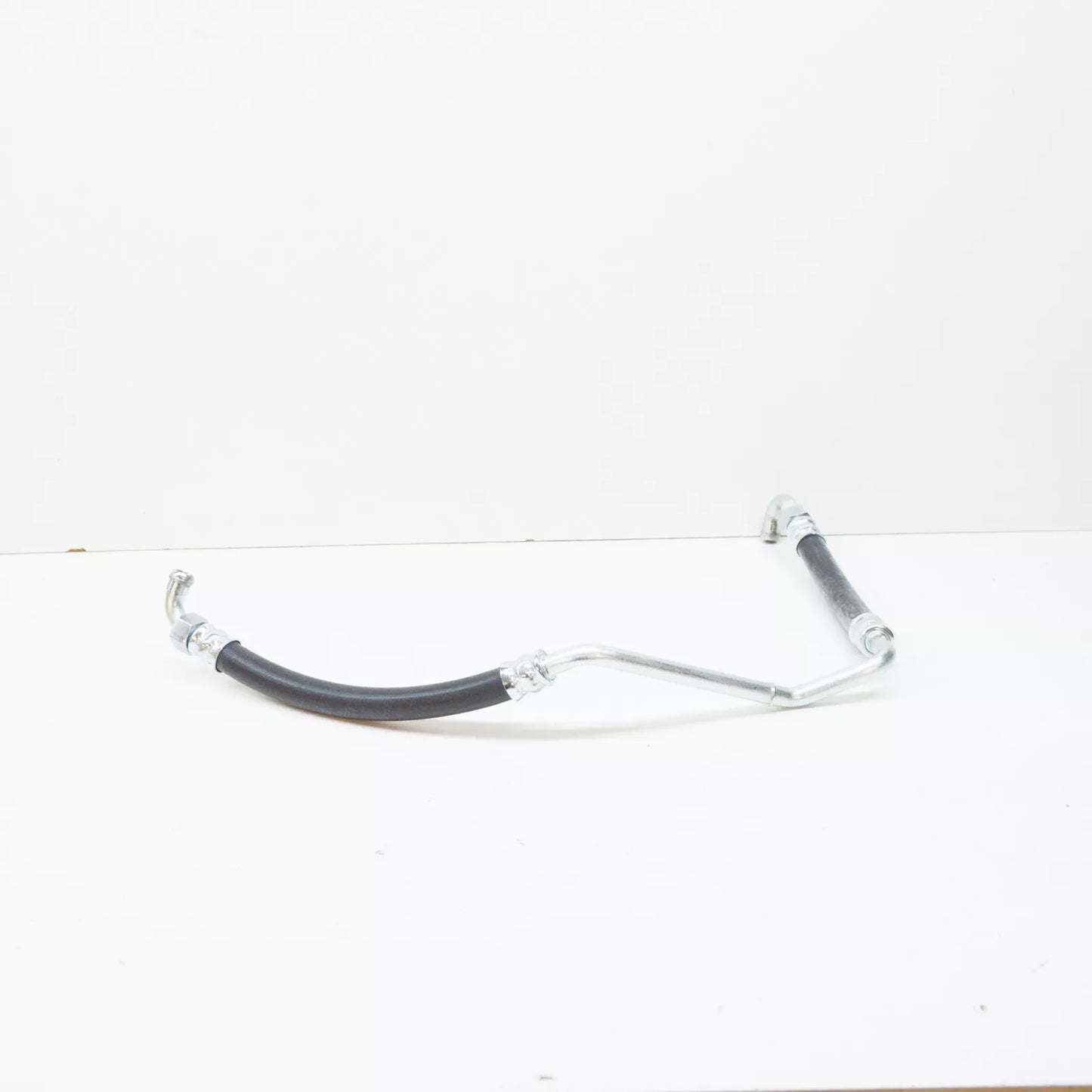 NEW BMW 5 E28 ENGINE OIL COOLING PIPE 17201177715 1177715 ORIGINAL