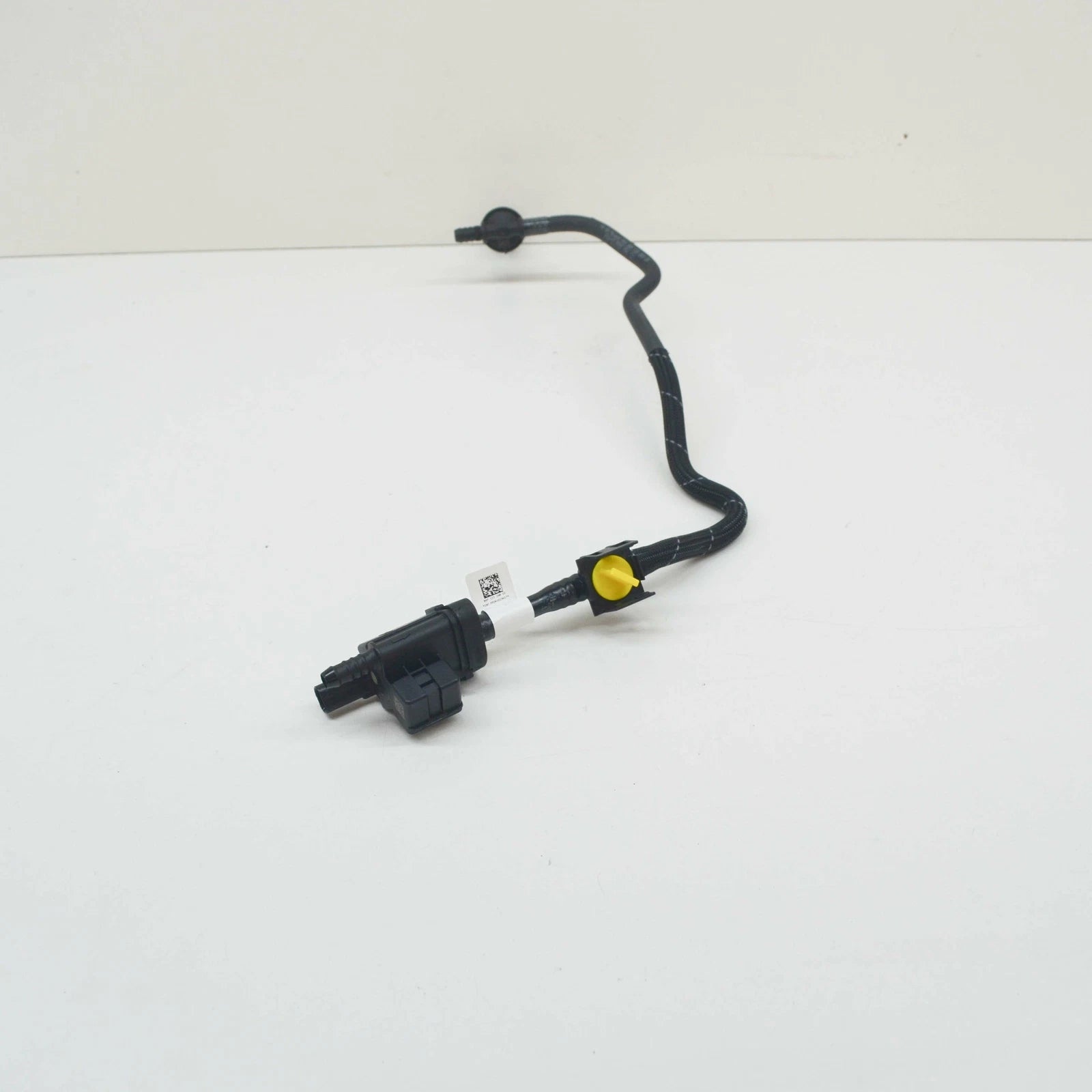 NEW AUDI A5 8W6 VACUUM SYSTEM CONNECTING TUBE WITH AKF VALVE 06M133240CG