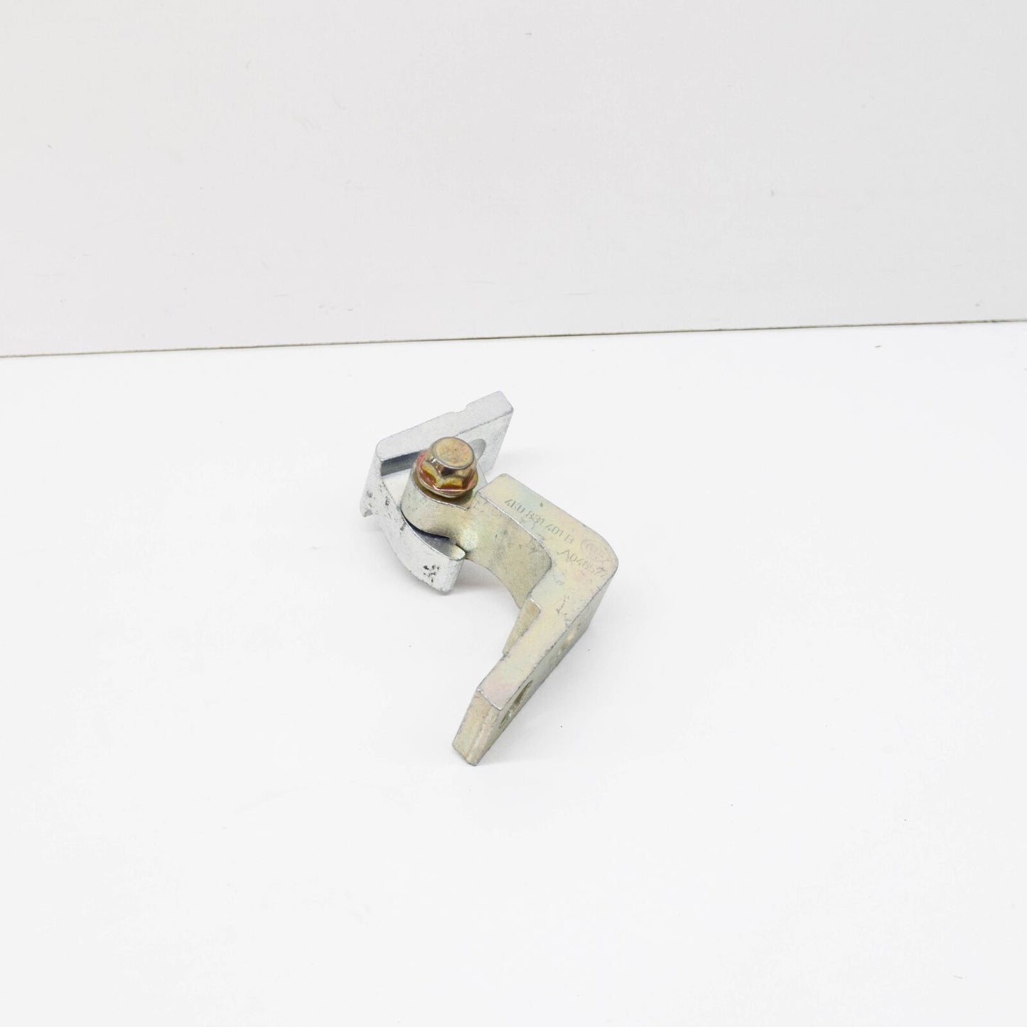 NEW AUDI Q7 4L FRONT LEFT SIDE UPPER DOOR HINGE 4L0831401A 2015 ORIGINAL