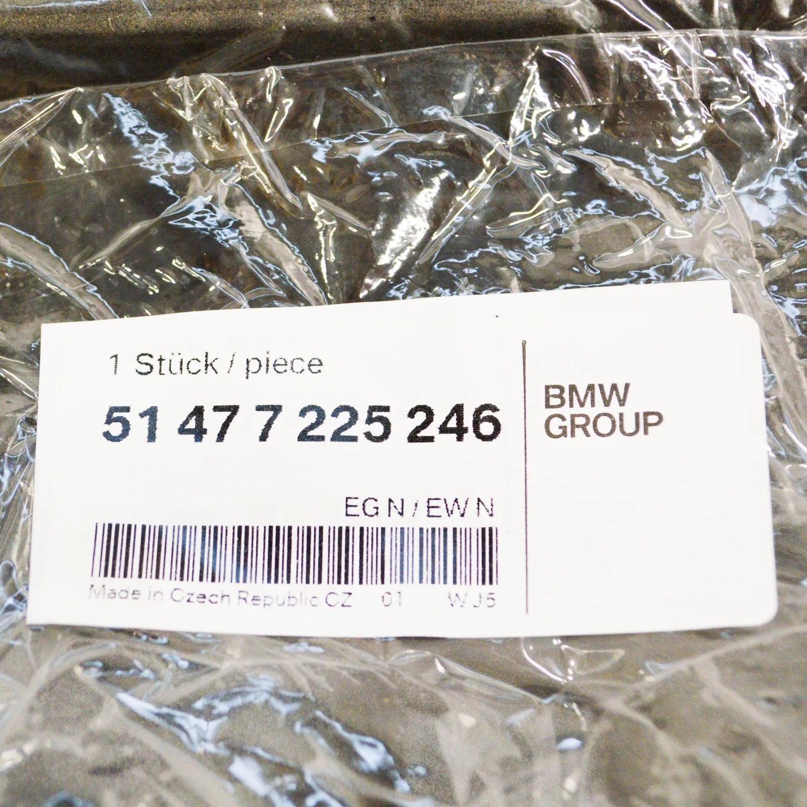 NEW BMW Z4 E89 TRUNK FLOOR LATERAL TRIM 51477225246 7225246 ORIGINAL