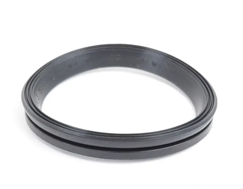 NEW VOLKSWAGEN PASSAT B8 3G ENGINE TIMING COVER SEAL 06L103583C ORIGINAL