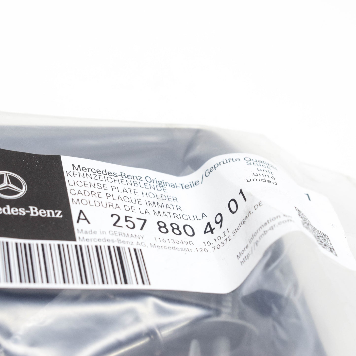 NEW MB CLS C257 FRONT BUMPER LICENSE PLATE NUMBER HOLDER A2578804901 ORIGINAL
