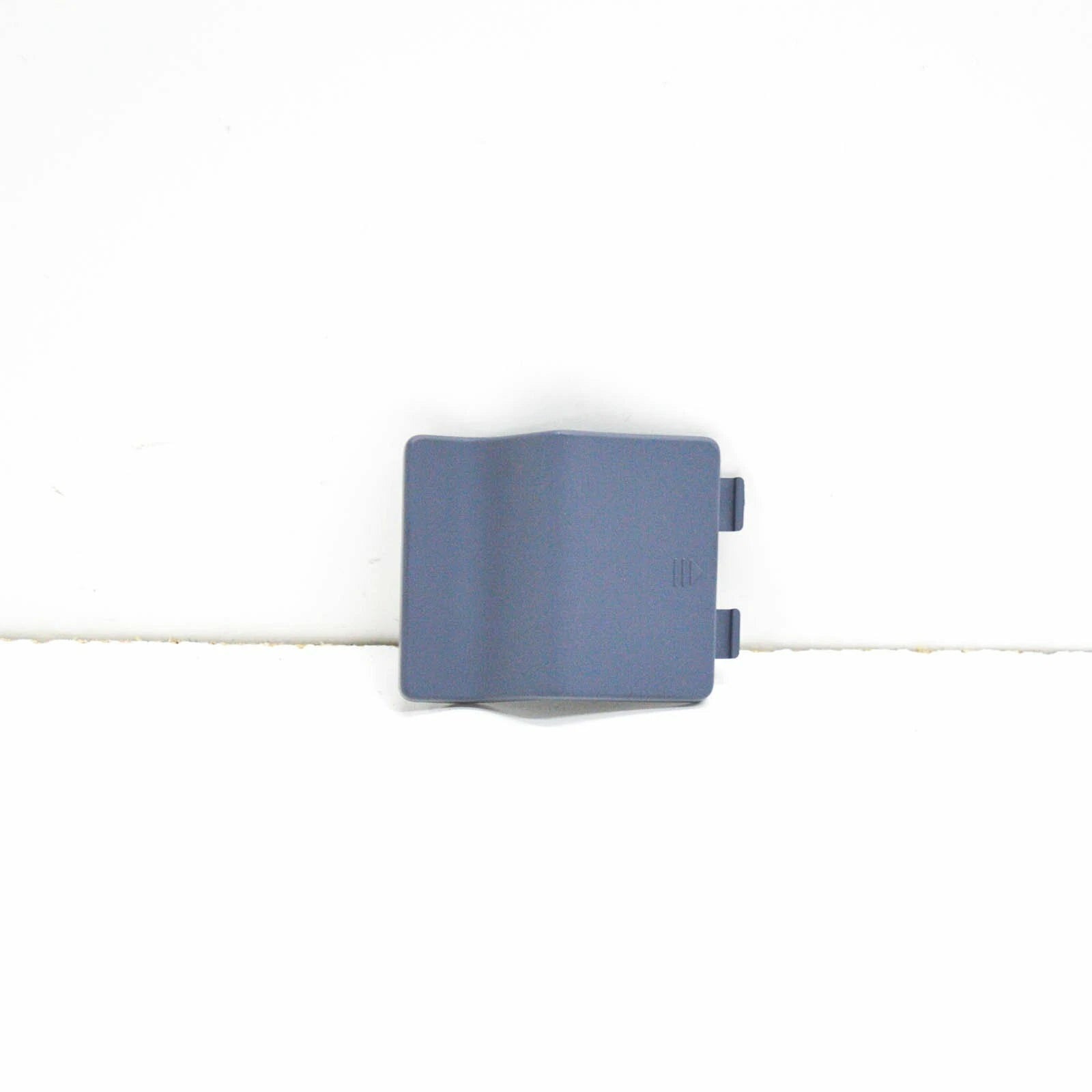 NEW MB CLS C219 REAR BUMPER TOW HOOK EYE COVER A21988000059999 2008