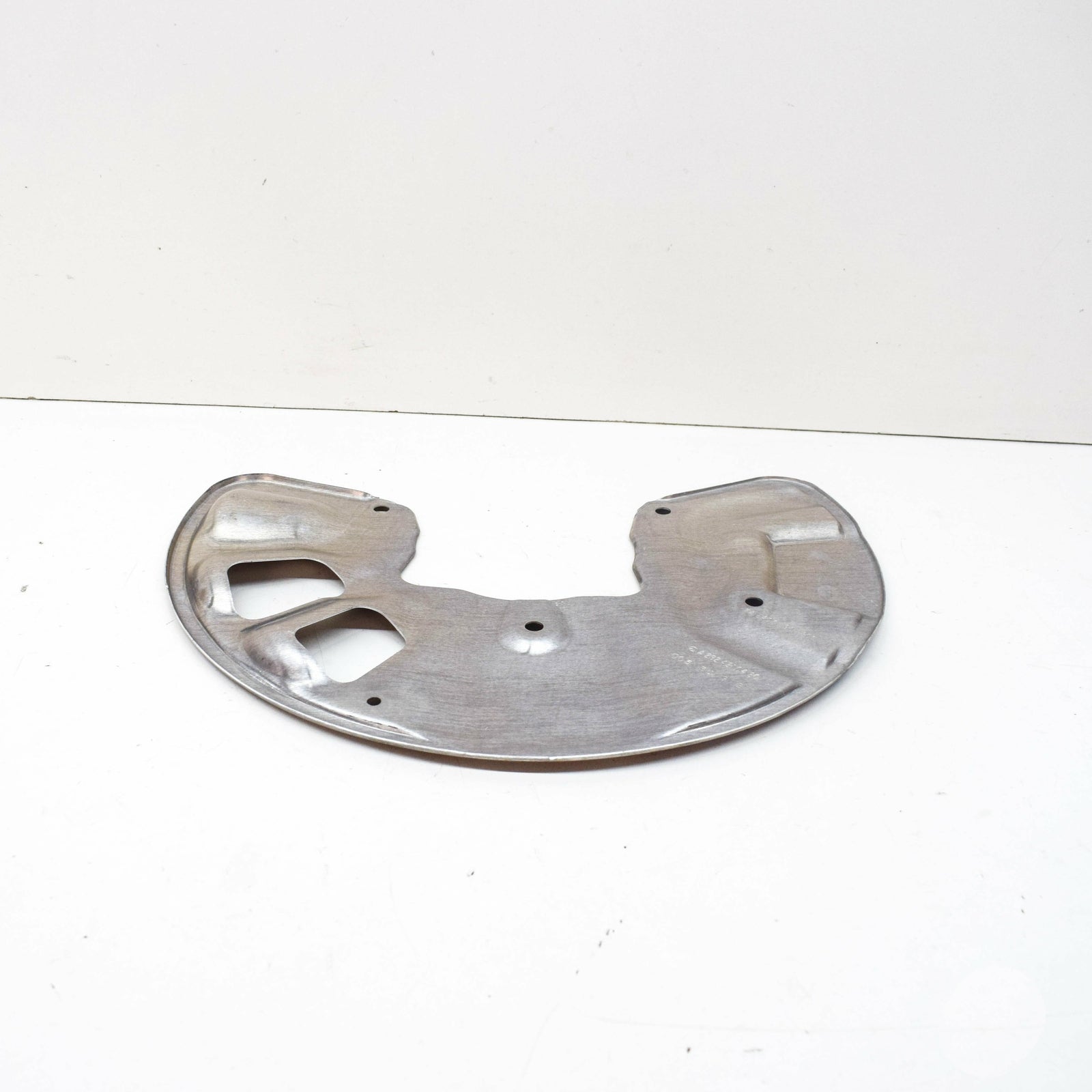 NEW MB GLE COUPE C292 FRONT RIGHT BRAKE DISC SPLASH SHIELD A2924210420 ORIGINAL