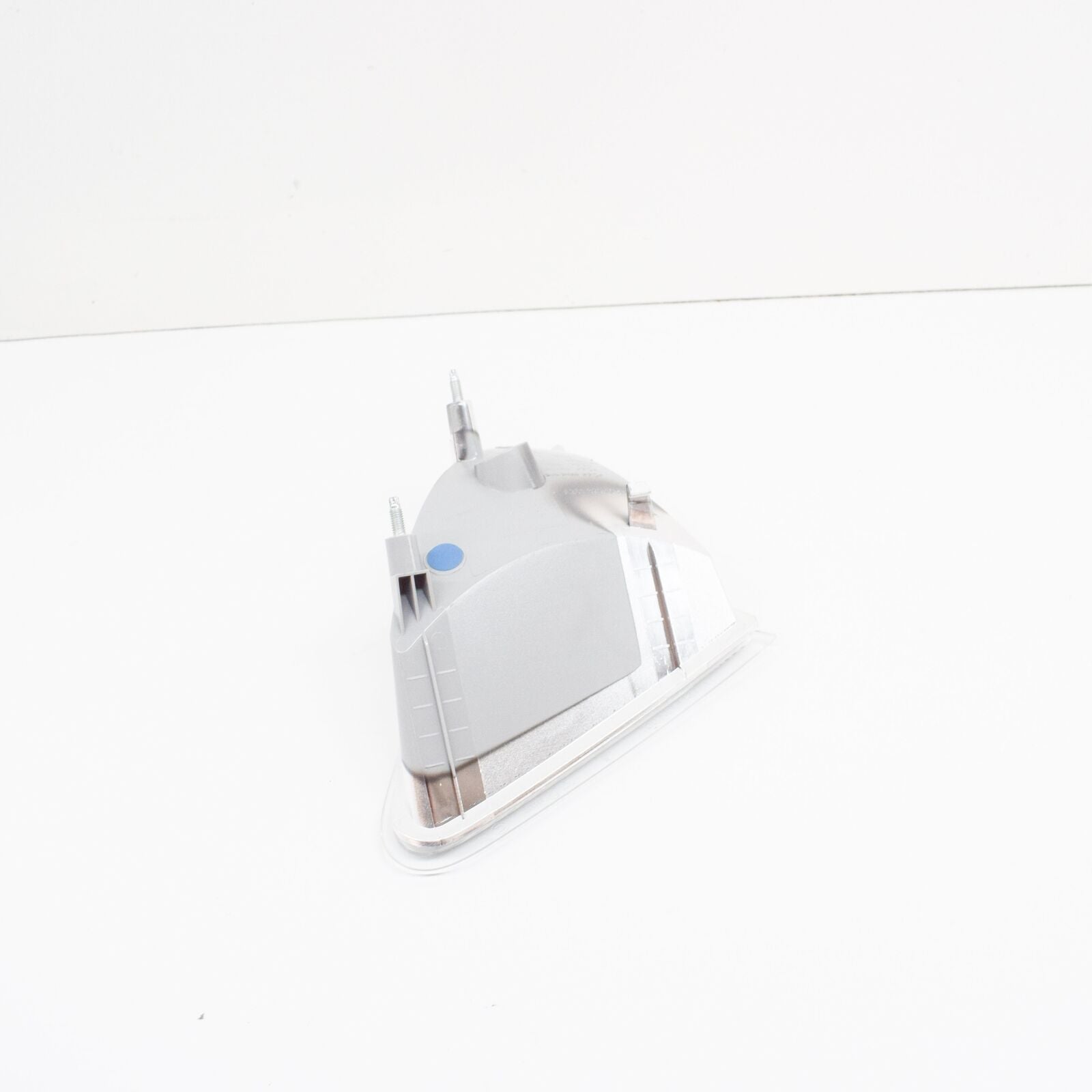 NEW MERCEDES-BENZ R-CLASS W251 FRONT RIGHT POSITION LIGHT LHD A2518201056