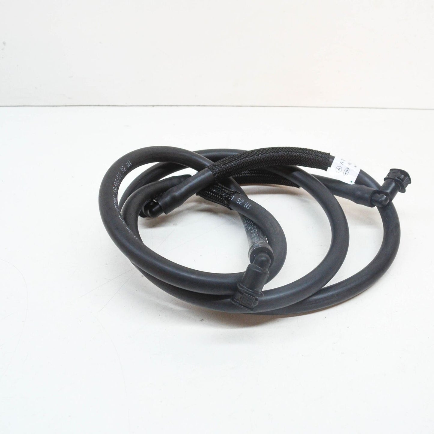 NEW MERCEDES-BENZ C-CLASS W204 HEADLIGHT WASHER HOSE A2048602592 2010 ORIGINAL