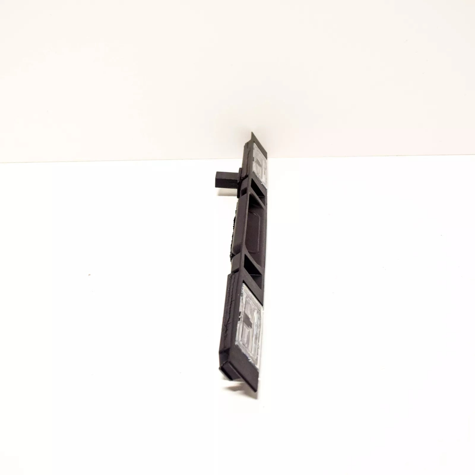 NEW BMW X3 E83 TRUNK LID GRIP WITH KEY BUTTON 51133403611 ORIGINAL