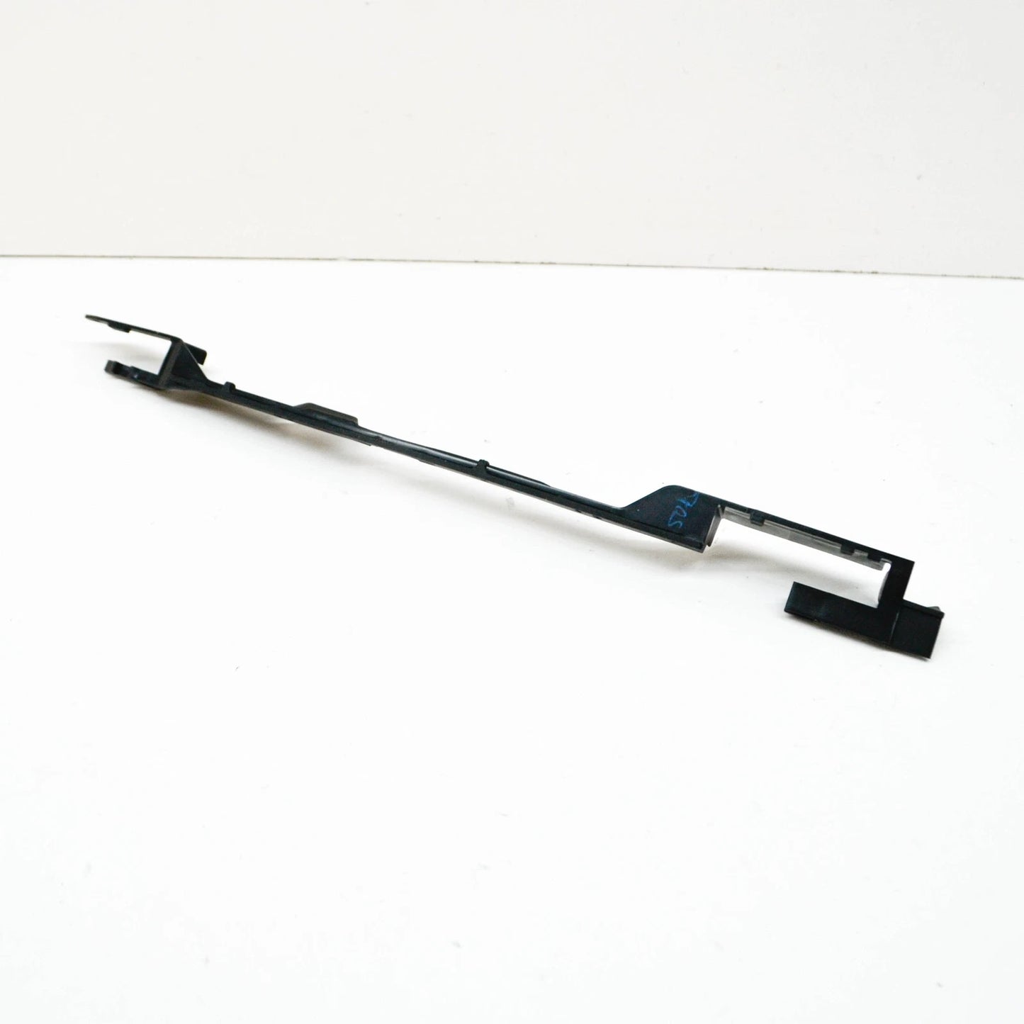 NEW VW TIGUAN AD ALLSPACE FRONT LEFR RADIATOR SEALING STRIP 5G0121331N ORIGINAL