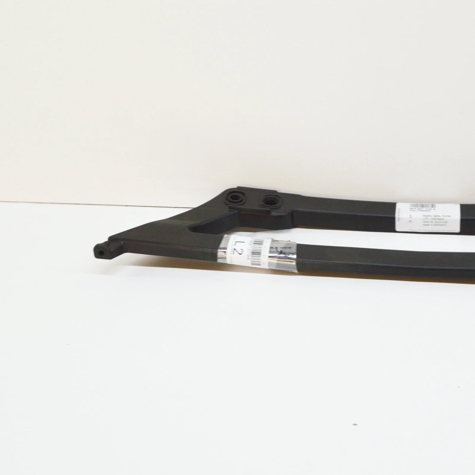 NEW AUDI A3 8P REAR BUMPER LEFT BRACKET 8P3807329A 2008 ORIGINAL