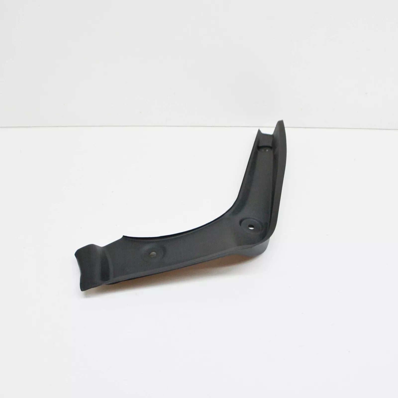 NEW BMW 6 E63 REAR LEFT WATER CHANNEL COVER 51717124909 7124909 ORIGINAL