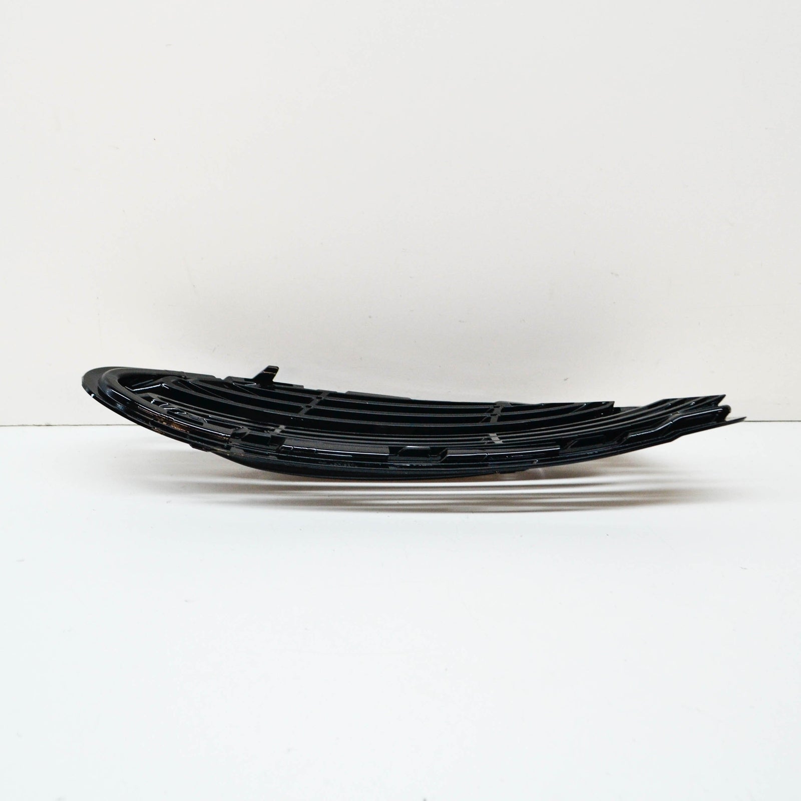 NEW MERCEDES-BENZ S-CLASS W222 FRONT BUMPER RIGHT GRILLE A2228850324 ORIGINAL