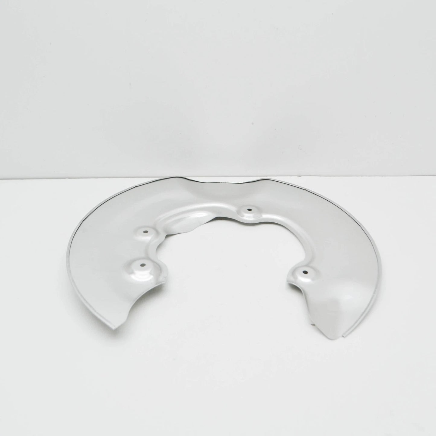 NEW BMW 3 G20 REAR RIGHT BRAKE DISC PROTECTION 34206871342 6871342 ORIGINAL