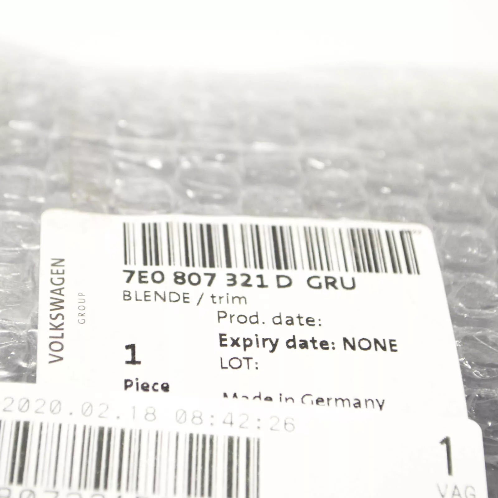 NEW VW TRANSPORTER T6 REAR BUMPER LEFT SIDE TRIM 7E0807321DGRU ORIGINAL