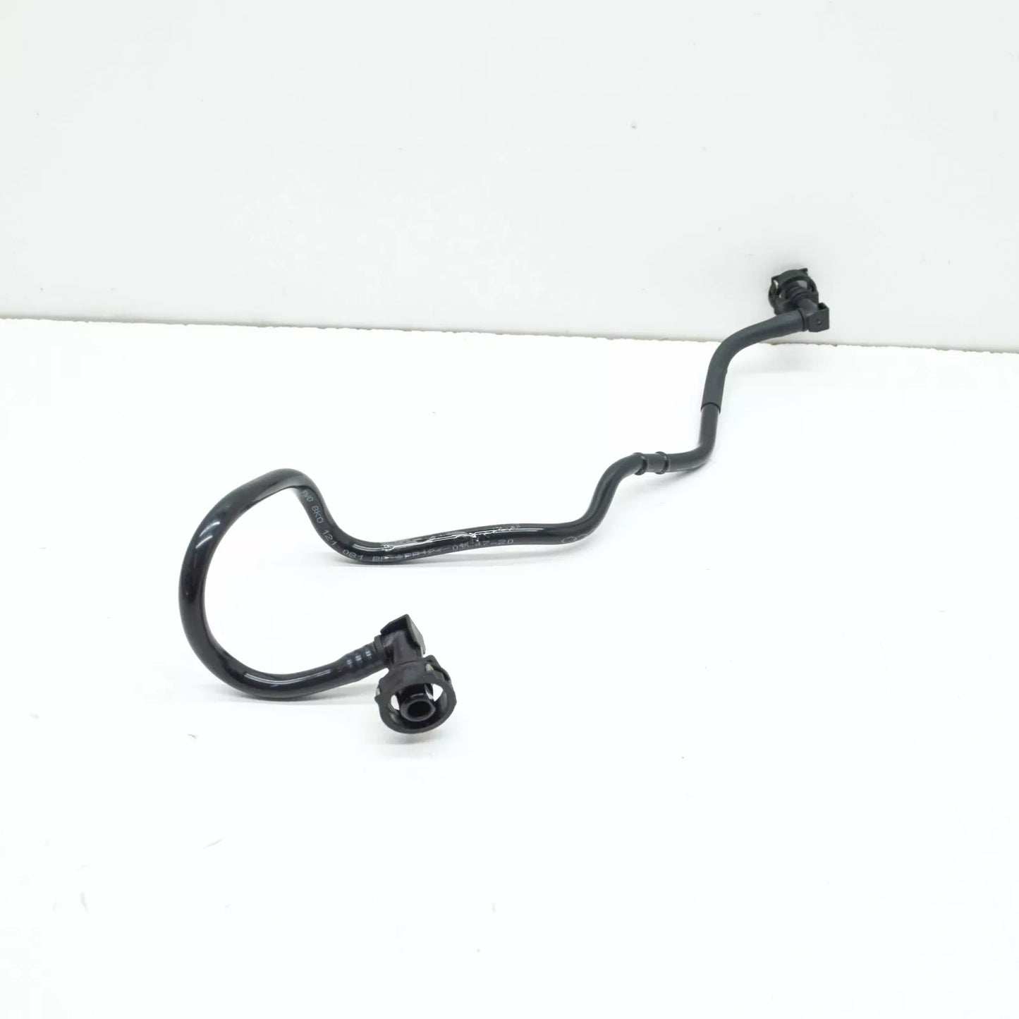 NEW AUDI RS4 AVANT B8 ENGINE COOLANT OVERFLOW FRONT HOSE 8K0121081BA