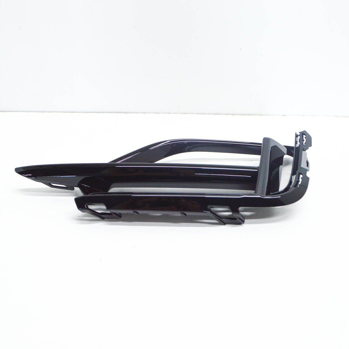 NEW VOLKSWAGEN GOLF MK7 FRONT RIGHT OUTER GRILLE 5G0853666R041 ORIGINAL