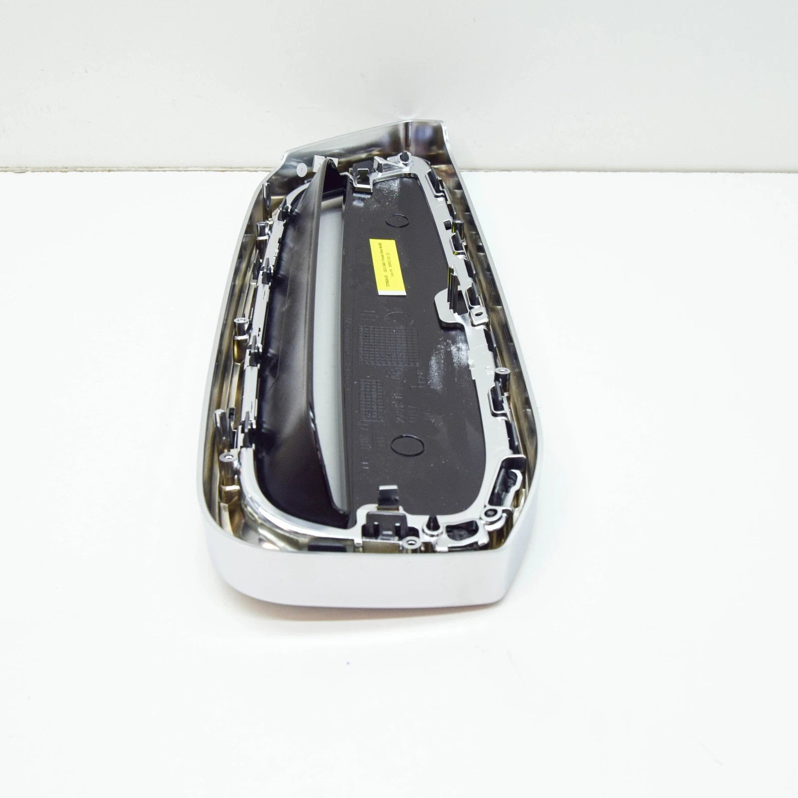 NEW BMW I8 I12 FRONT BUMPER LEFT SIDE GRILLE 51137370635 ORIGINAL