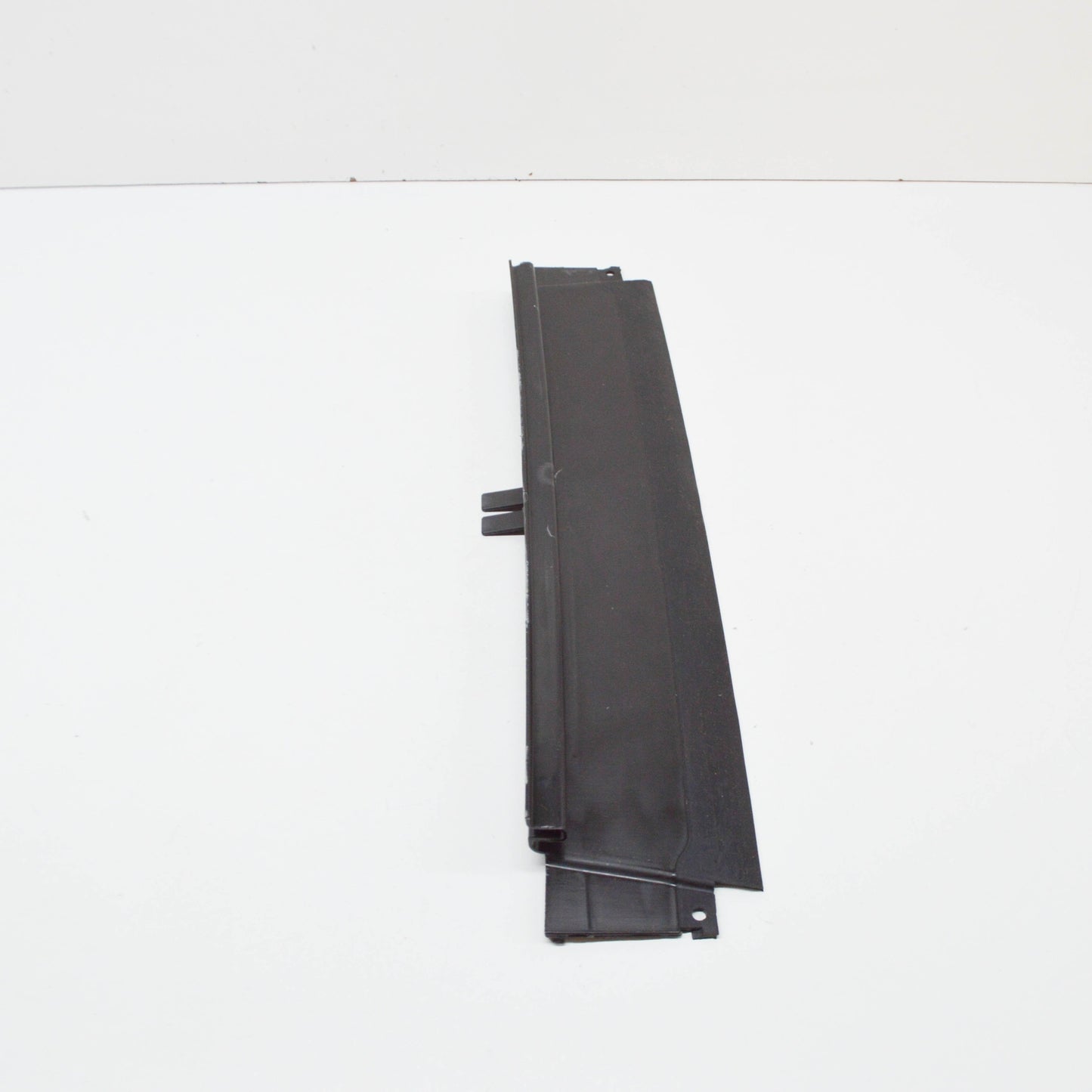 NEW AUDI Q2 RADIATOR FAN UPPER CENTRE AIR GUIDE 81A121285 ORIGINAL