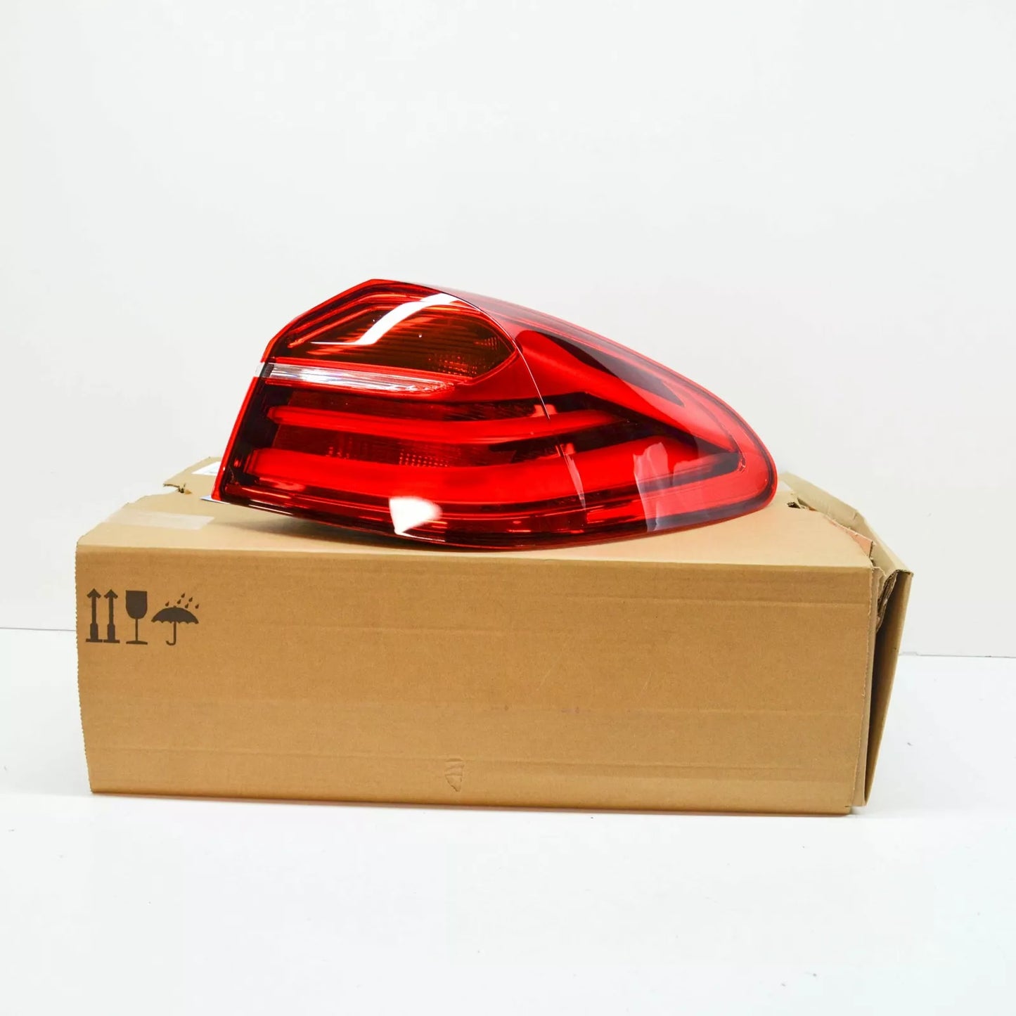 NEW BMW X4 F26 REAR RIGHT TAILLIGHT LAMP 7331280 63217331280 ORIGINAL