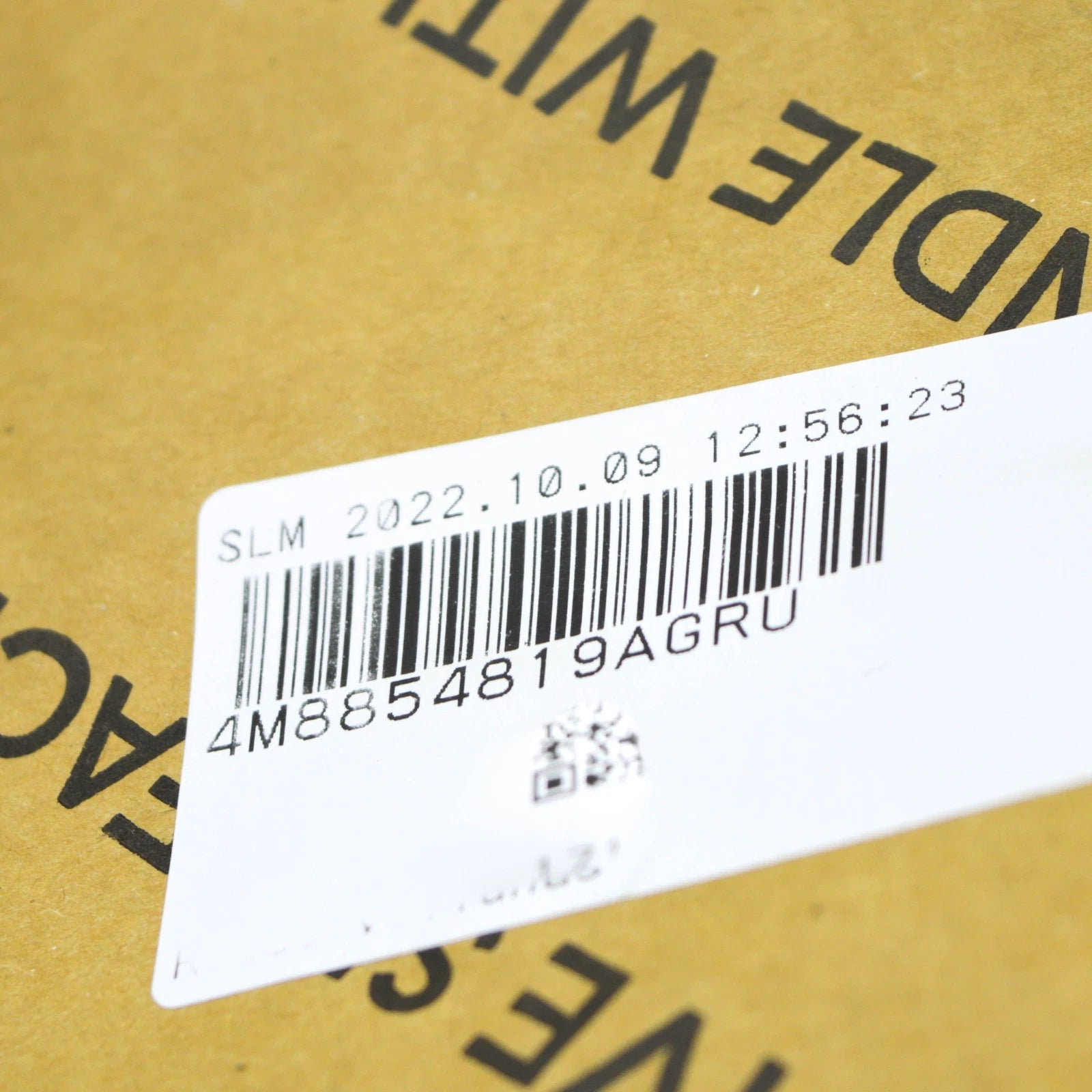 NEW AUDI Q8 REAR LEFT FENDER MOLDING 4M8854819AGRU