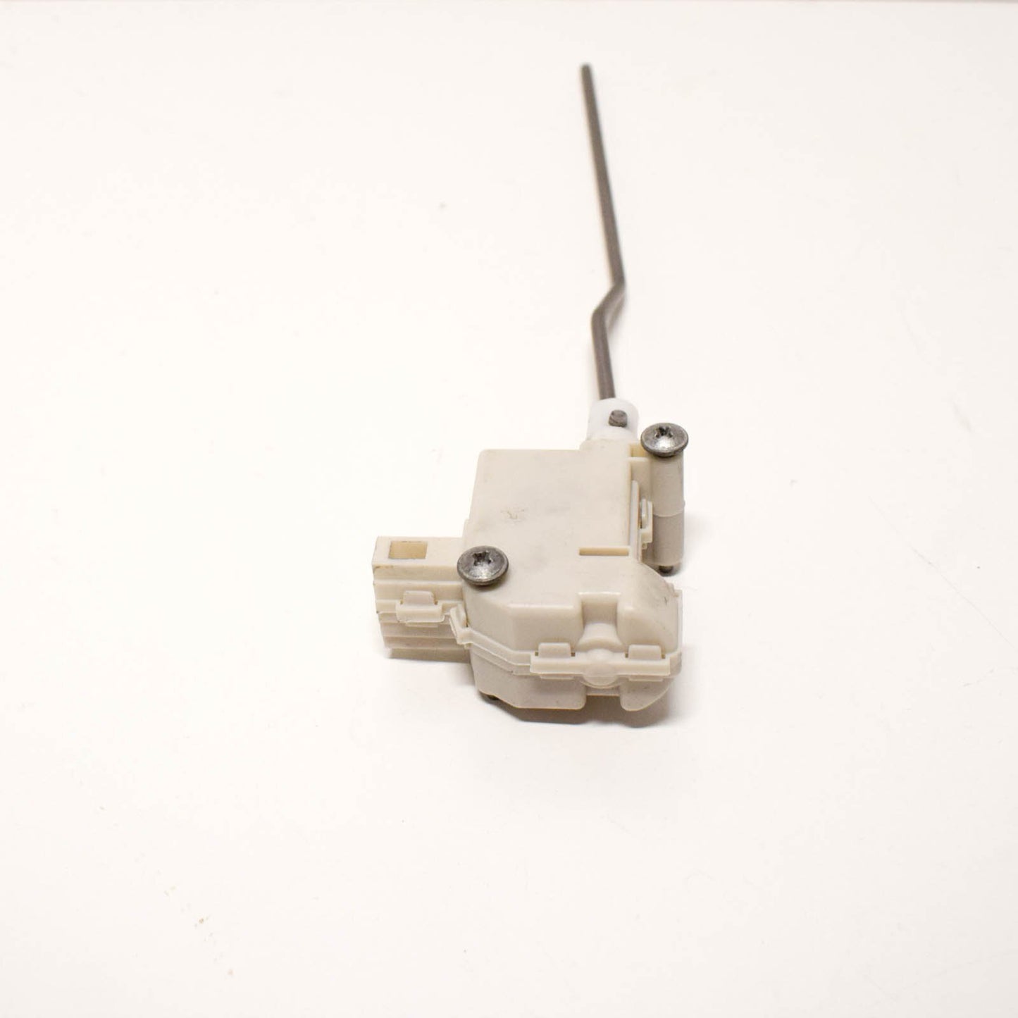 NEW VOLKSWAGEN GOLF MK6 FUEL DOOR ACTUATOR 5K6810773A ORIGINAL