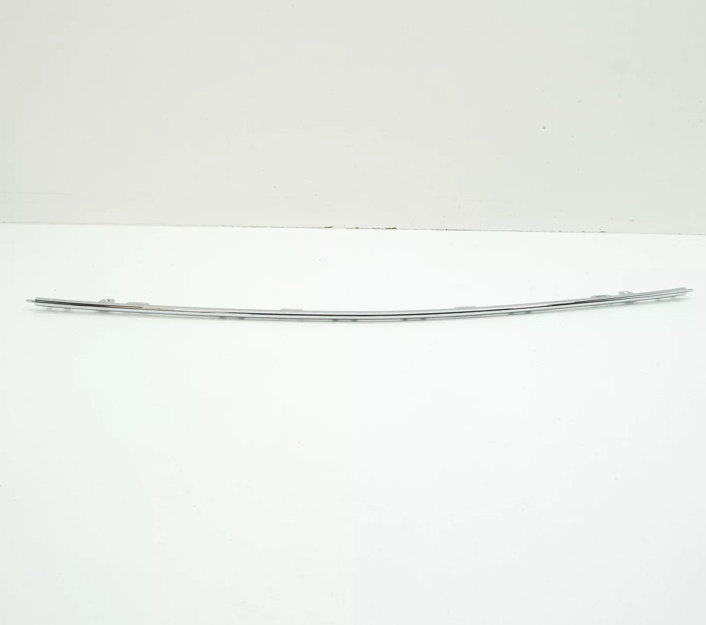 NEW MERCEDES-BENZ S W222 FRONT BUMPER CENTER MOLDING A2228851001 ORIGINAL