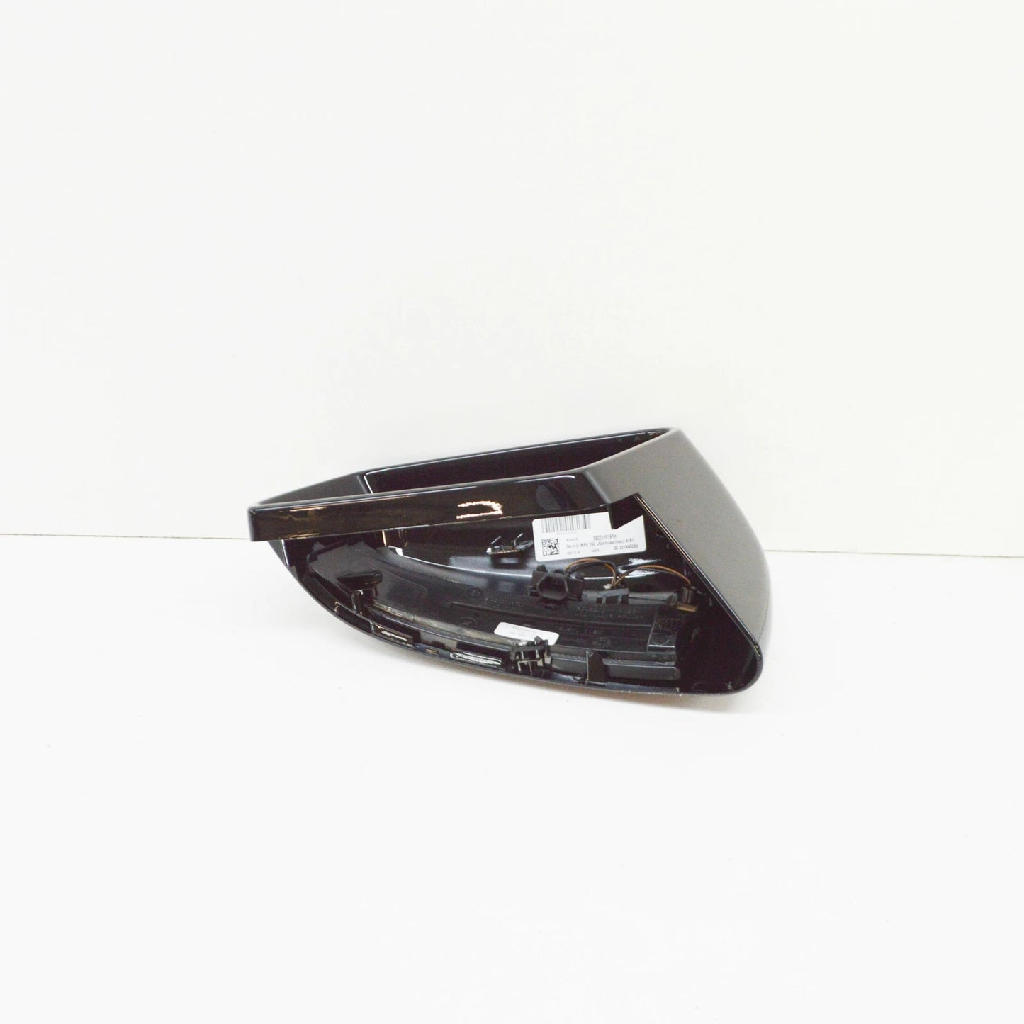 NEW MB GLA-CLASS X156 LEFT WING MIRROR COVER CAP A24681101009191