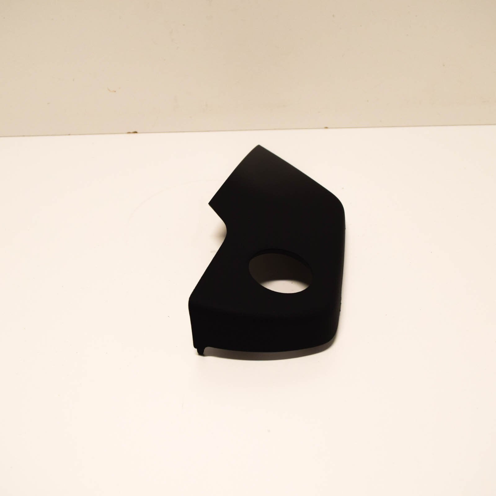 NEW AUDI R8 MK1 BUCKET SEAT COVER CAP RIGHT OUTER FRONT 8E0881326M6PS ORIGINAL