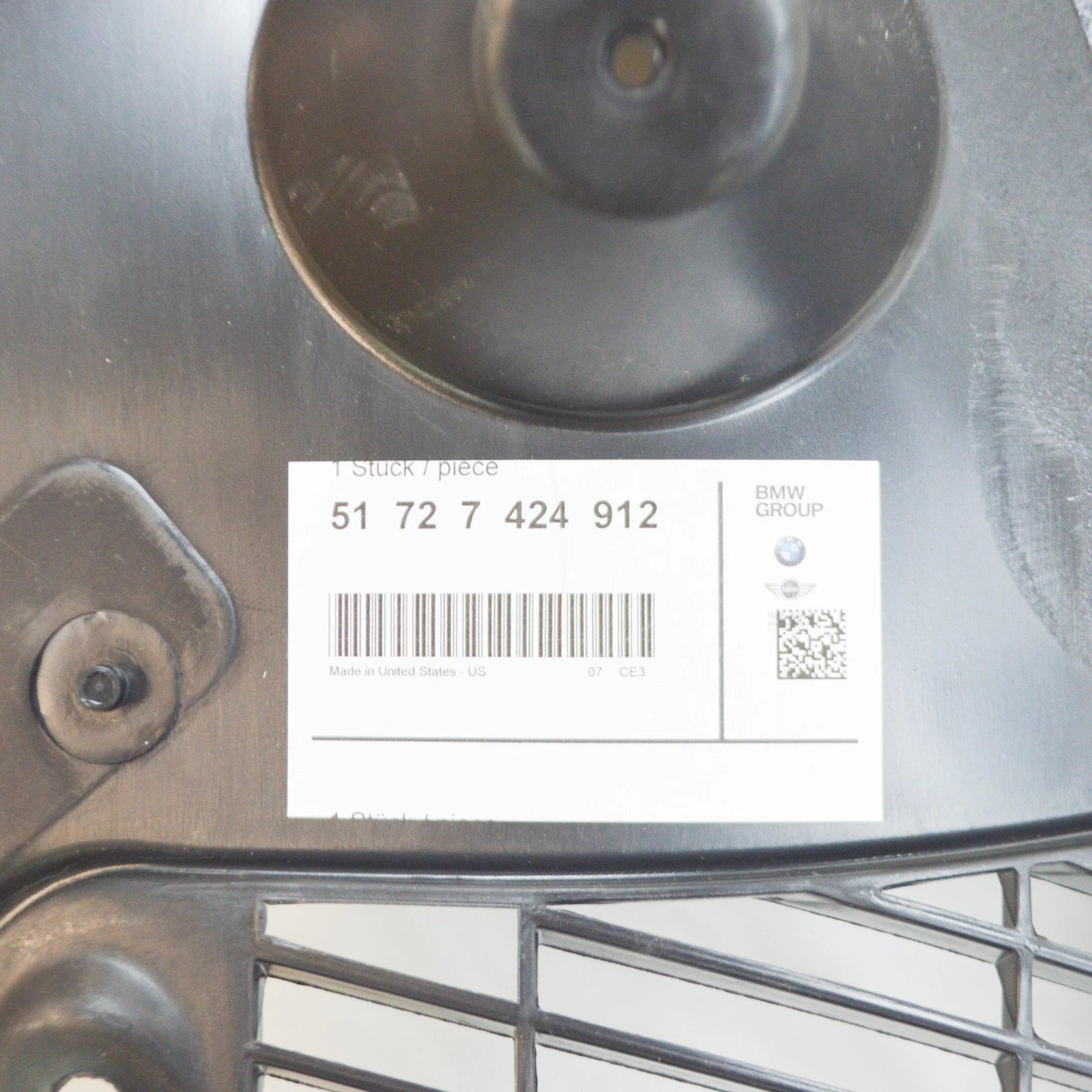 NEW BMW X7 G07 FRONT RIGHT WHEEL HOUSING LINER FRONT PART 51727424912 ORIGINAL