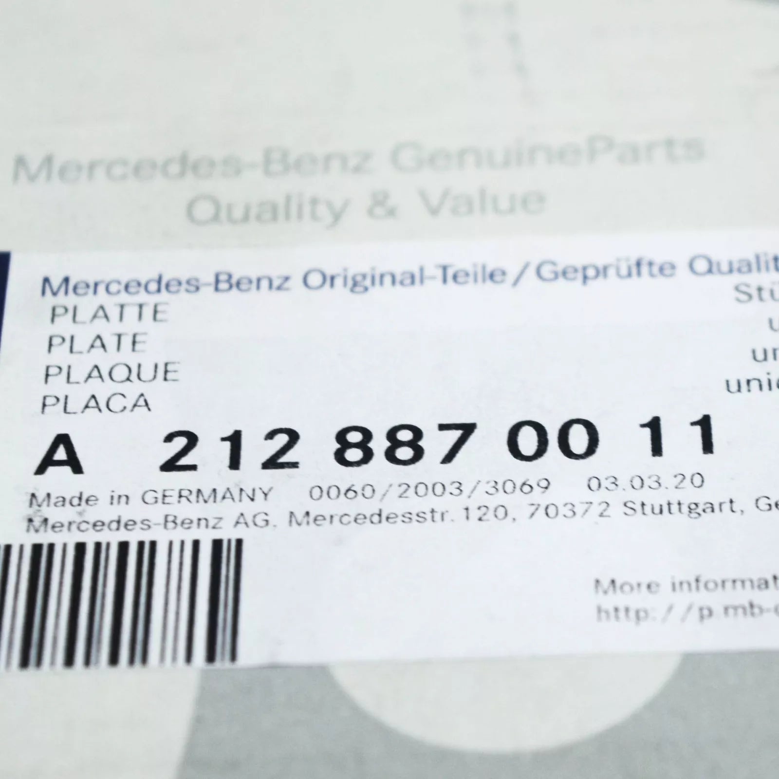 NEW MERCEDES BENZ E W212 FRONT RADIATOR GRILLE PLATE A2128870011 ORIGINAL