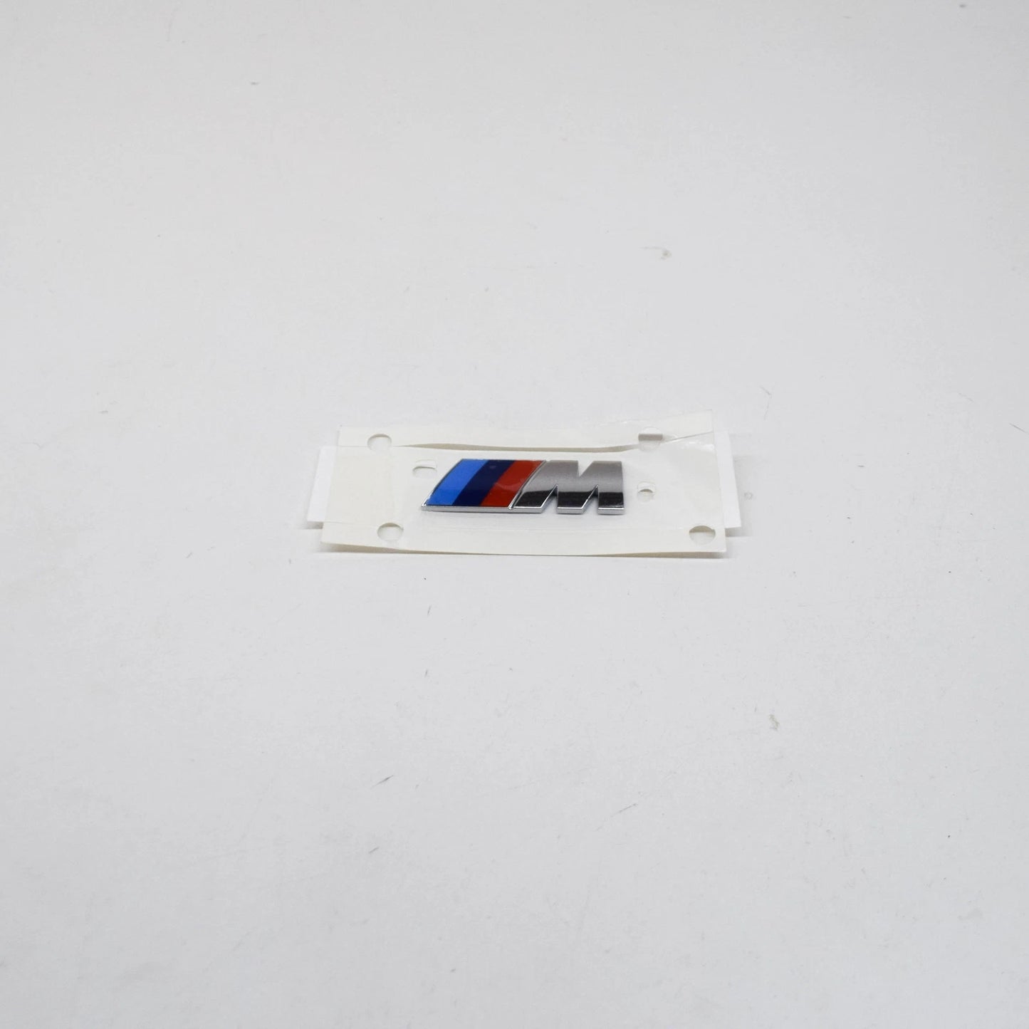 NEW BMW 5 G30 M REAR TRUNK BOOTLID BADGE 51148070804 8070804 ORIGINAL