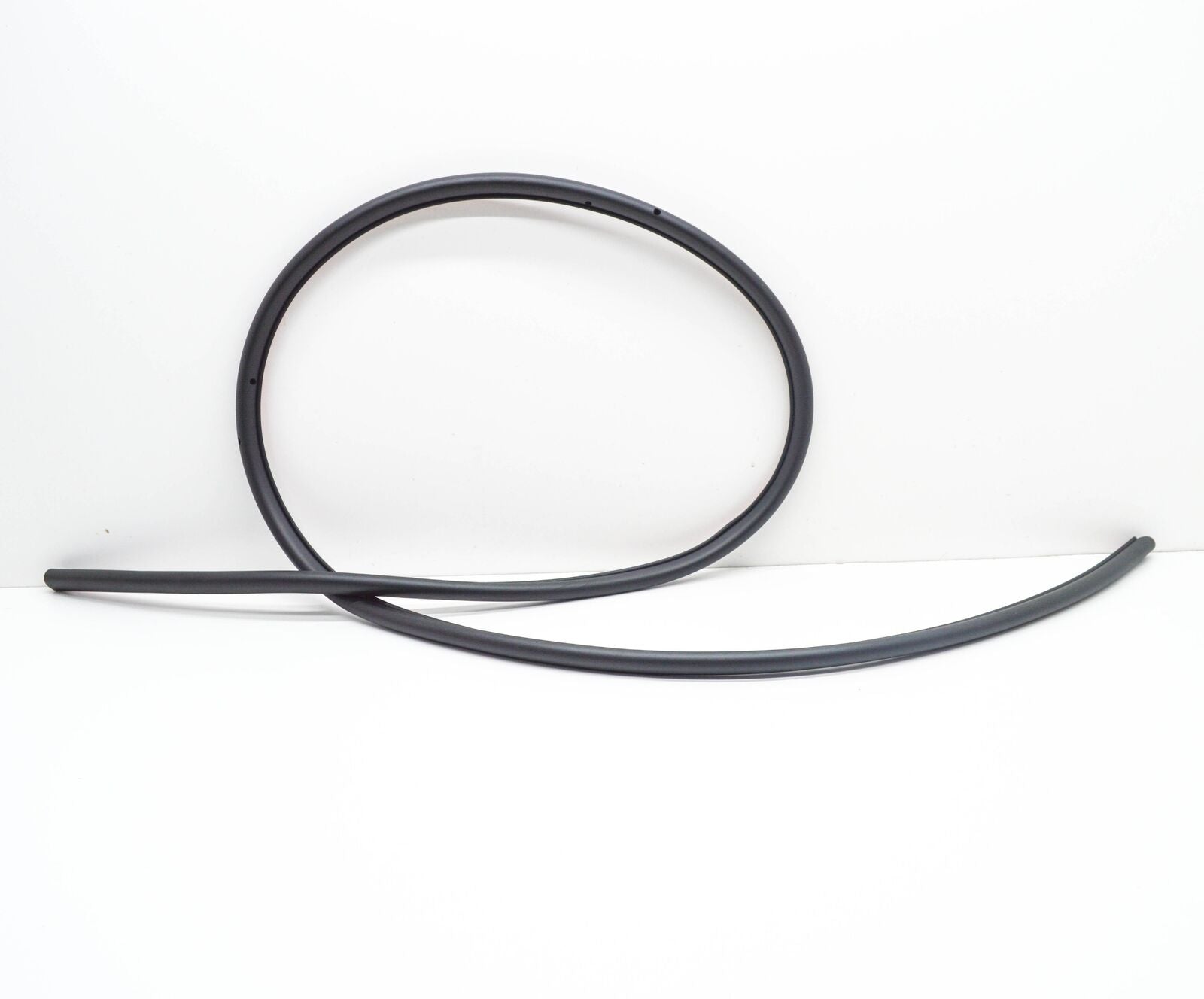 NEW AUDI Q8 4MN FRONT OUTER DOOR SEAL RUBBER 4M8837911 ORIGINAL