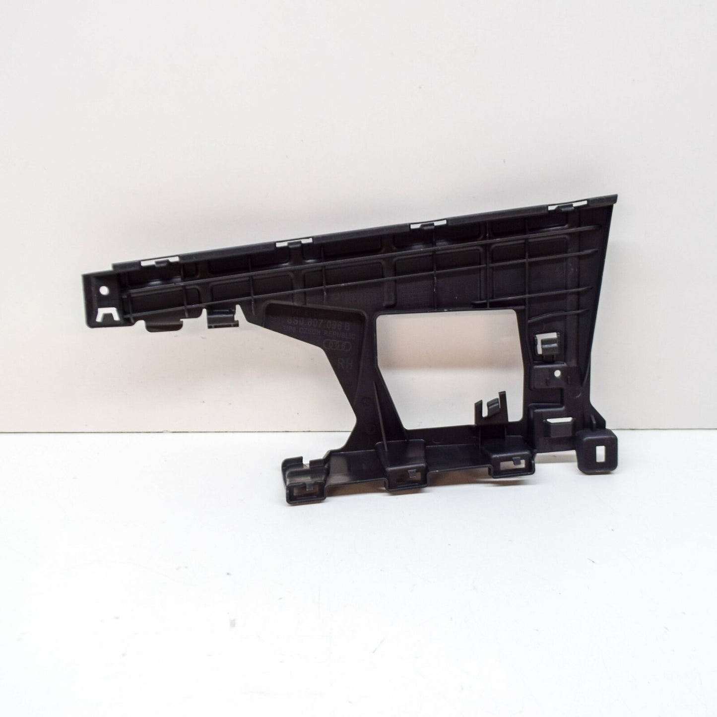 NEW AUDI TT MK3 8S FRONT RIGHT BUMPER GRILLE LOWER RAIL 8S0807096B ORIGINAL