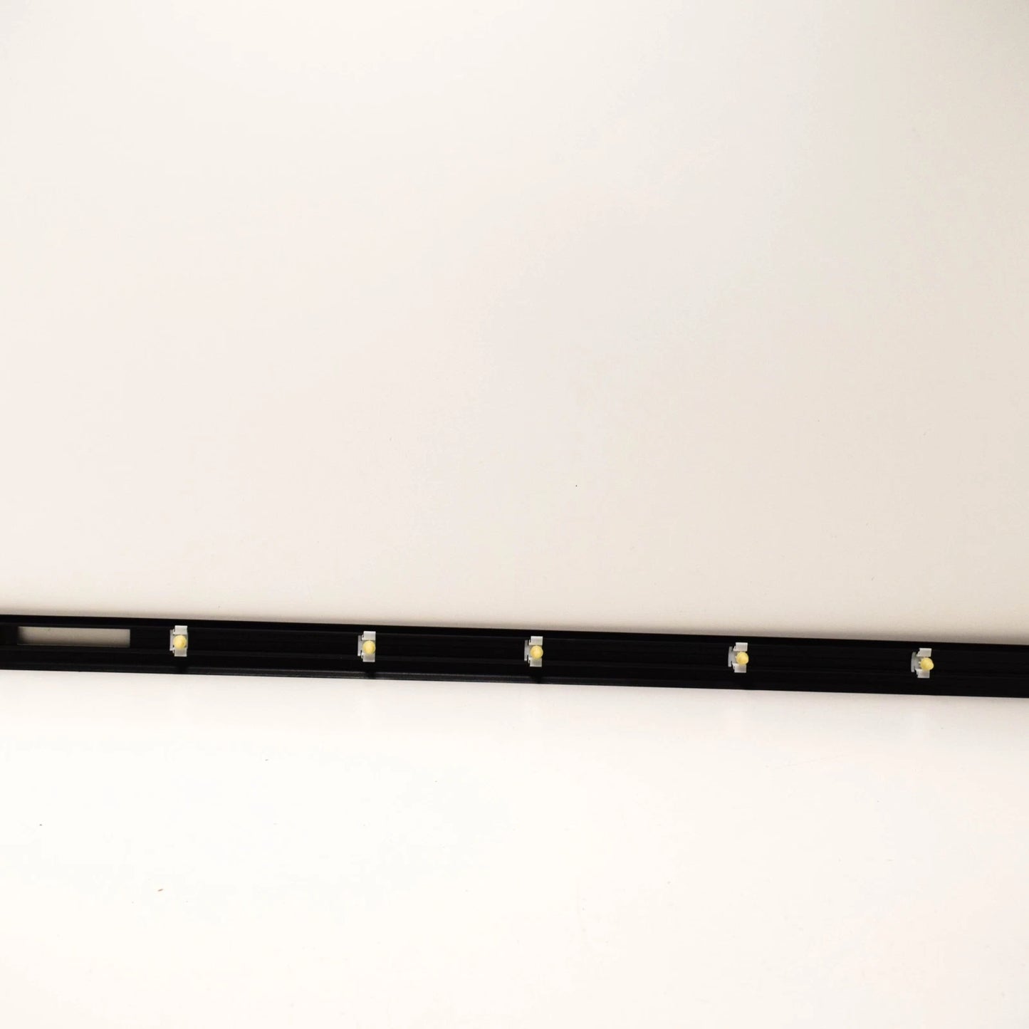 NEW BMW 3 E36 COMPACT FRONT RIGHT DOOR MOLDING TRIM 51132266094 2266094 ORIGINAL