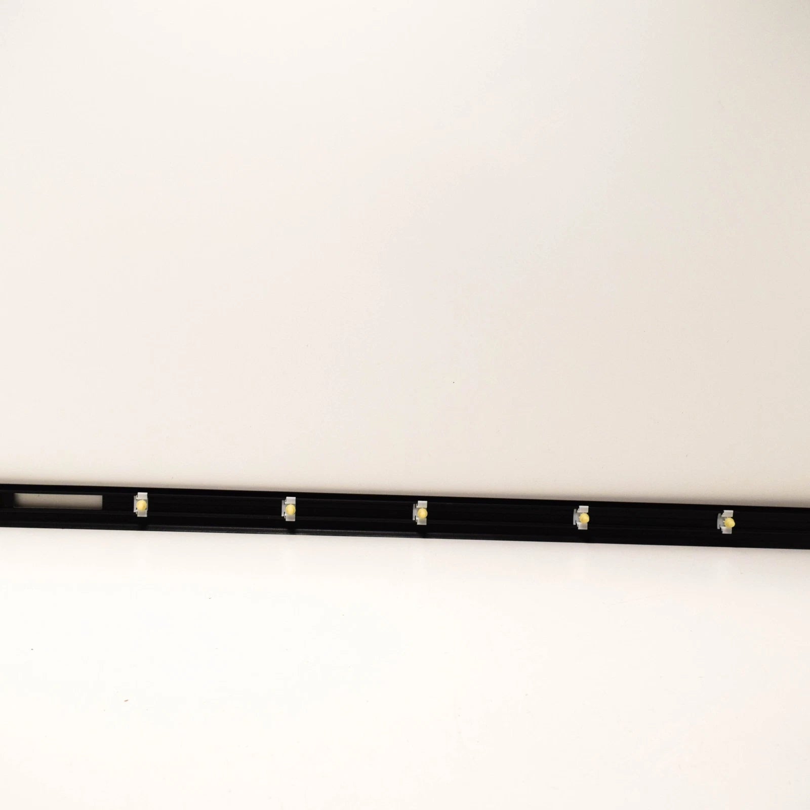 NEW BMW 3 E36 COMPACT FRONT RIGHT DOOR MOLDING TRIM 51132266094 2266094 ORIGINAL