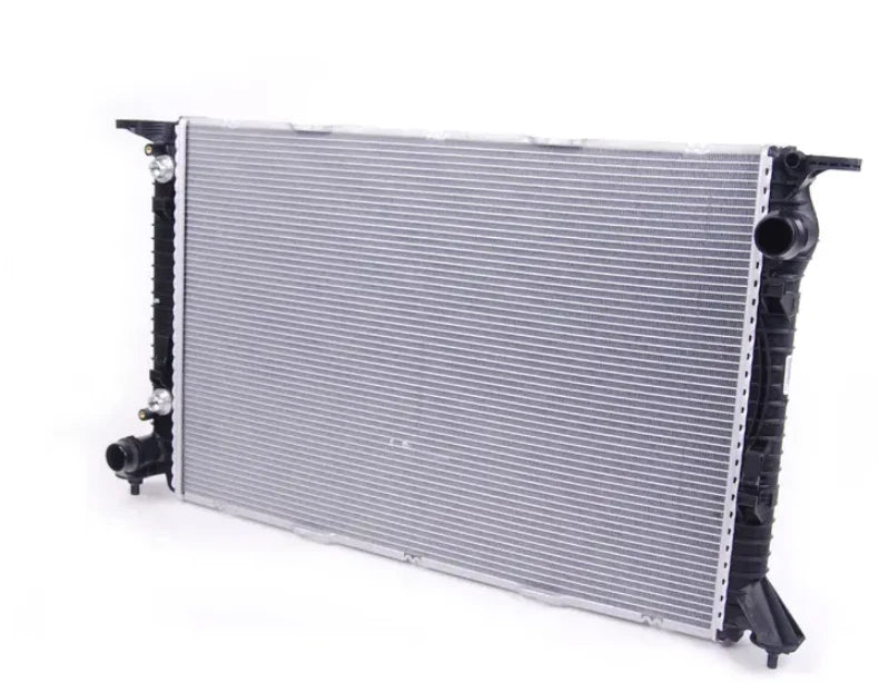 NEW AUDI RS5 8T3 ENGINE COOLING RADIATOR 8K0121251AM ORIGINAL