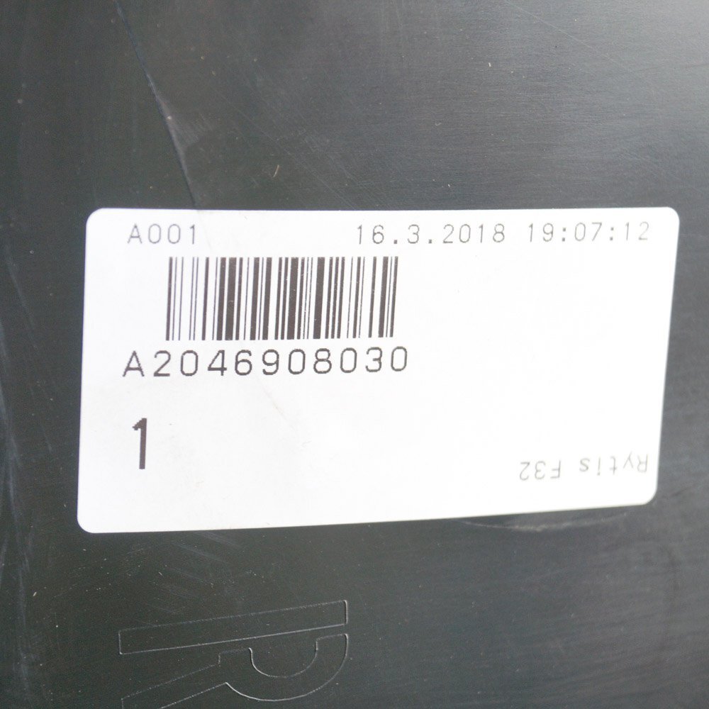 new mb glk-class x204 front right wheel house cover a2046908030 2015 original