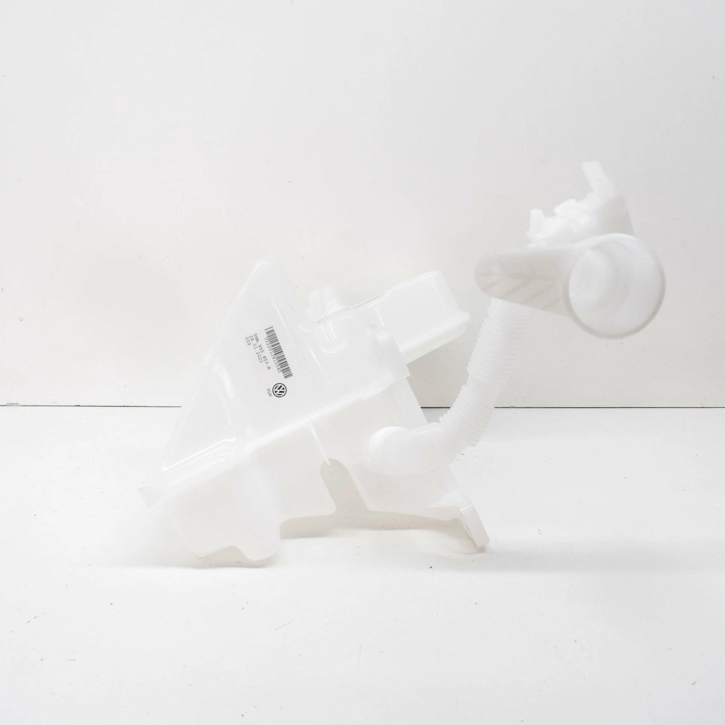 NEW VW TIGUAN AD WINDSCREEN WASHER FLUID TANK 5NA955453B