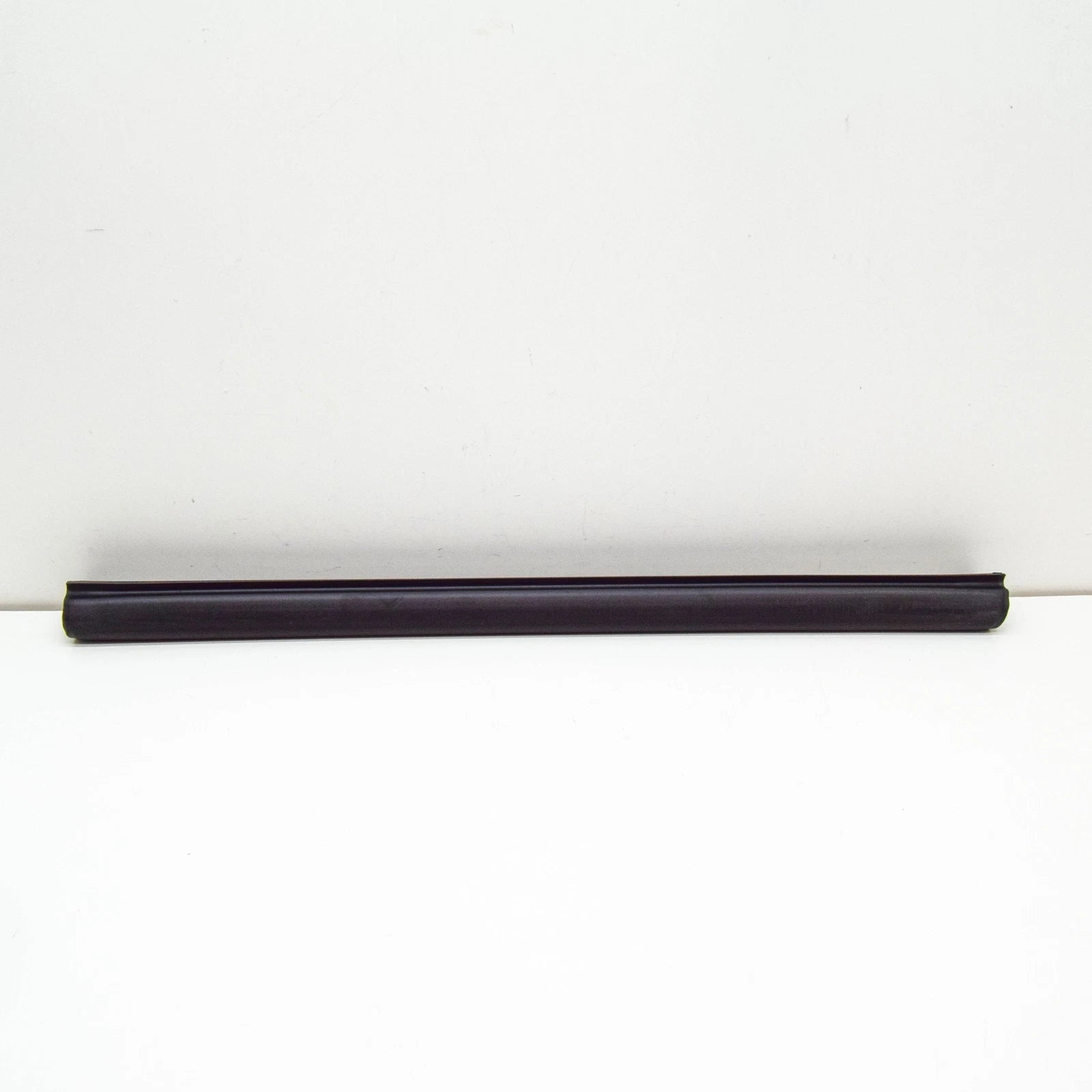 NEW MERCEDES-BENZ SLK R171 ROOF RIGHT SIDE SEAL A1717900298 ORIGINAL