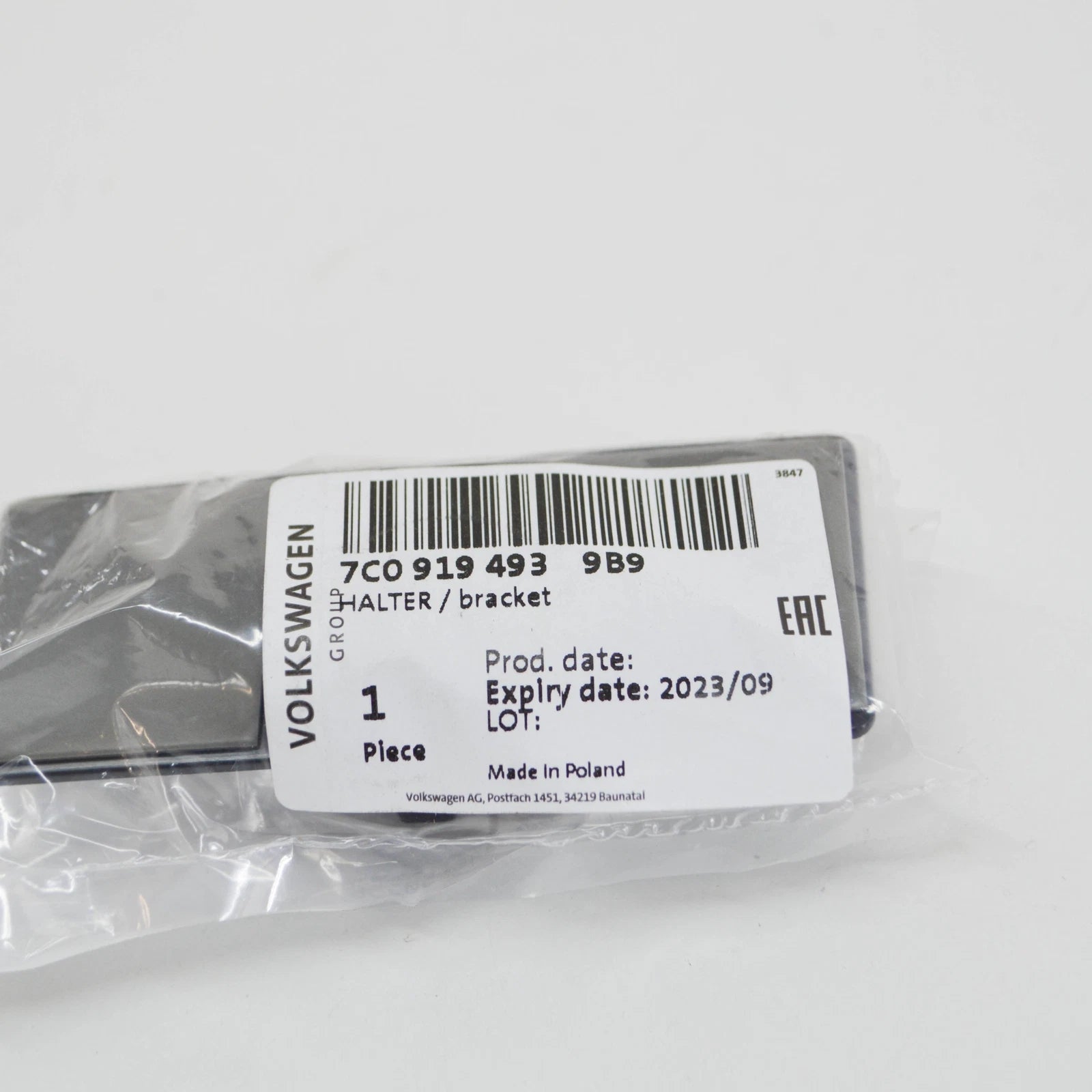 NEW VW CRAFTER SZ FRONT BUMPER PARKTRONIC HOLDER 7C09194939B9 ORIGINAL