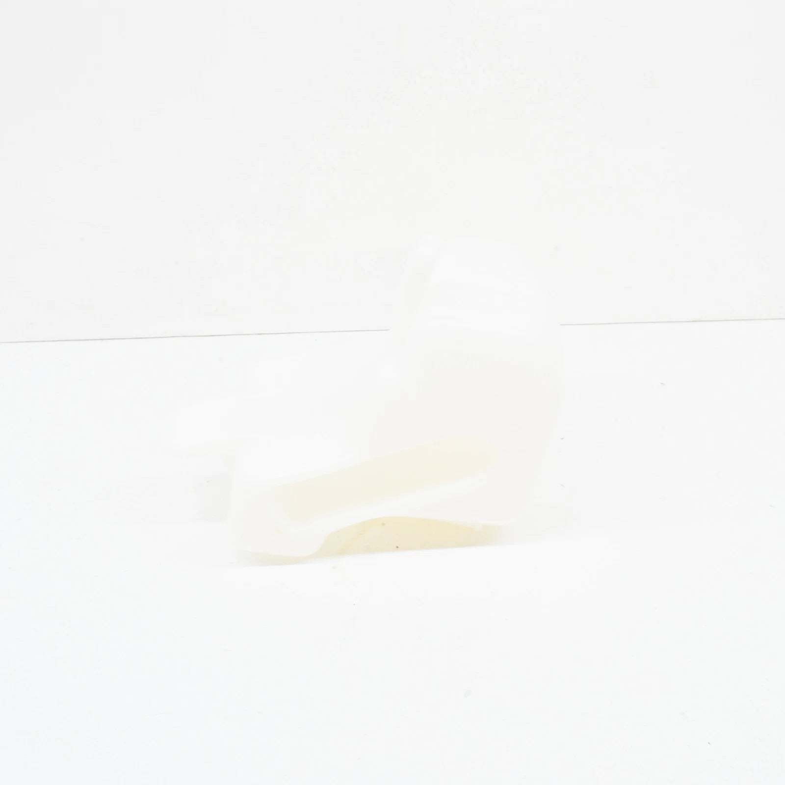 NEW BMW 7 E32 WINDSHIELD WASHER FLUID RESERVOIR 61678350931 8350931 ORIGINAL