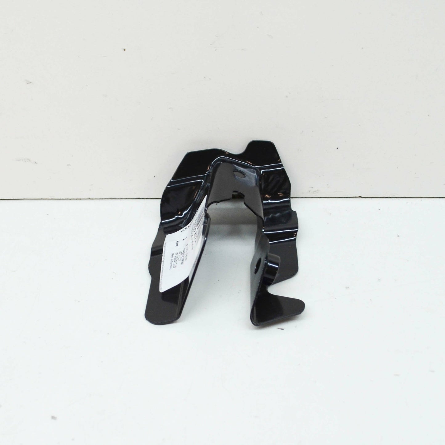 NEW VOLKSWAGEN TIGUAN AD BW FRONT RIGHT FENDER UPPER HOLDER 5Q0810812A ORIGINAL