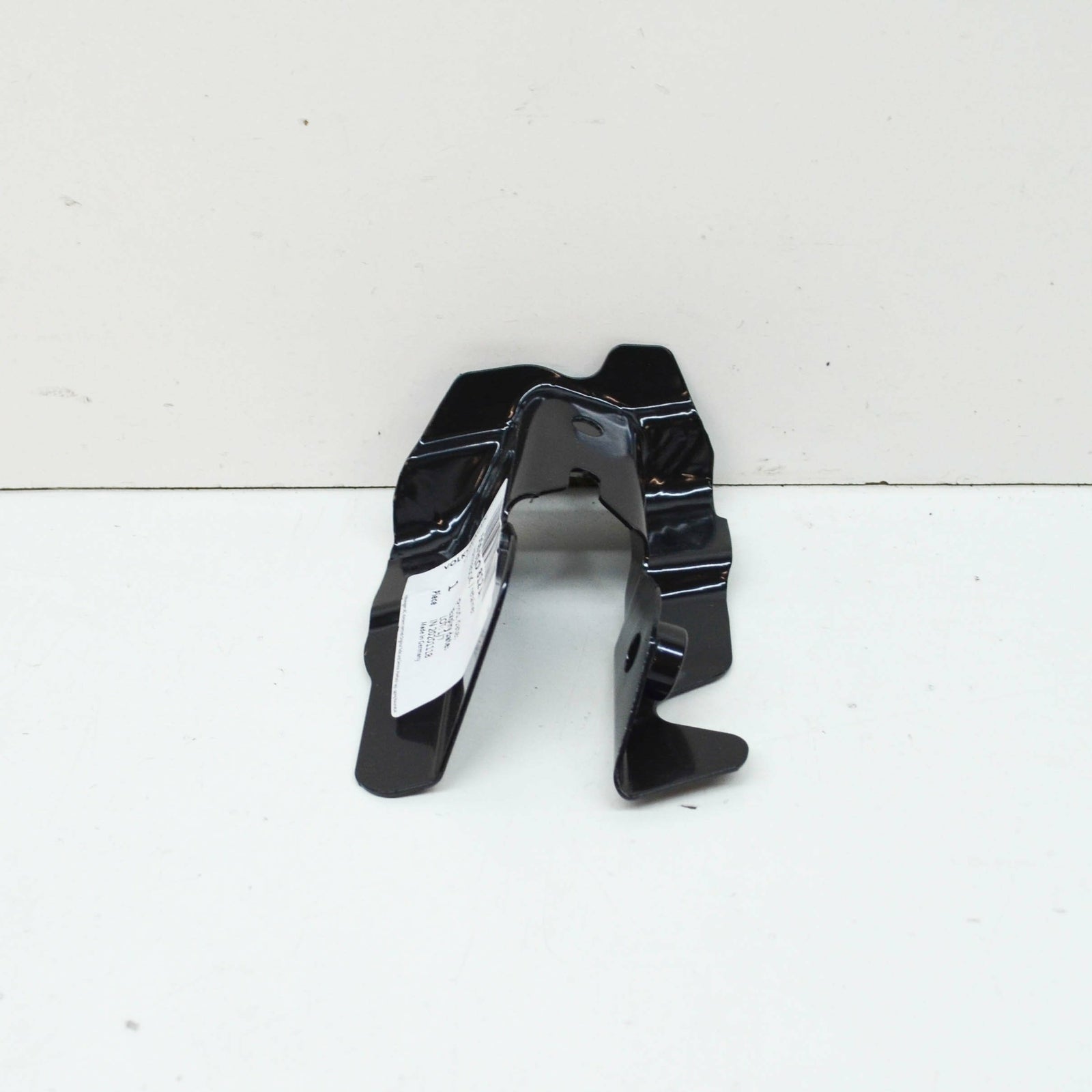 NEW VOLKSWAGEN TIGUAN AD BW FRONT RIGHT FENDER UPPER HOLDER 5Q0810812A ORIGINAL