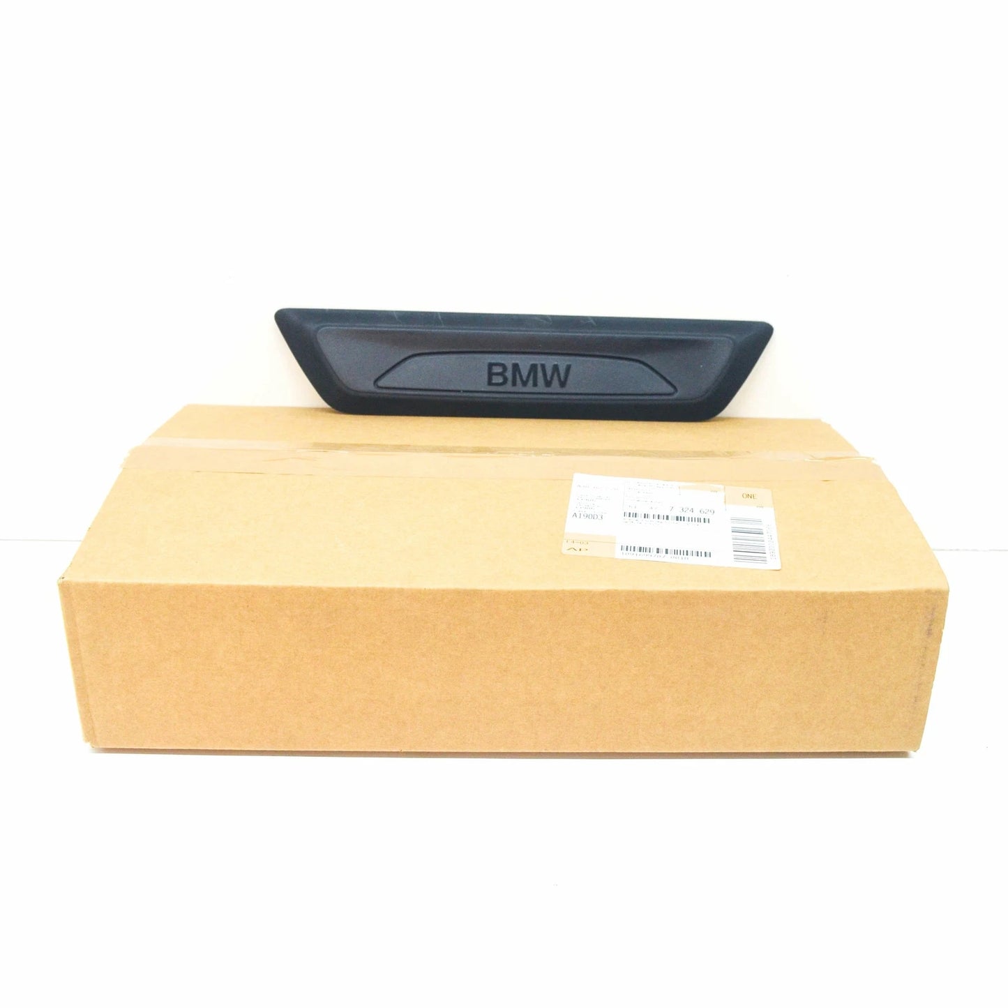 NEW BMW 3 GT F34 REAR LEFT INTERIOR STEP TRIM 51477324629 ORIGINAL