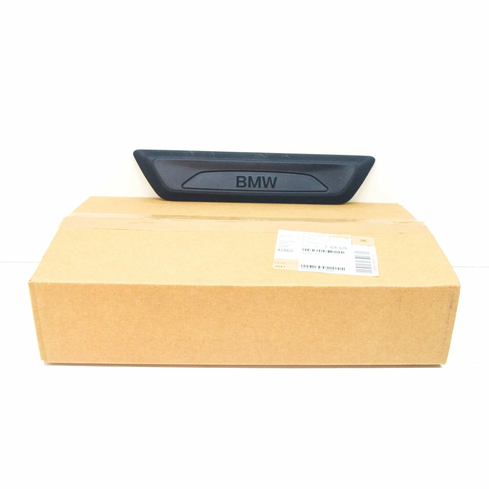 NEW BMW 3 GT F34 REAR LEFT INTERIOR STEP TRIM 51477324629 ORIGINAL