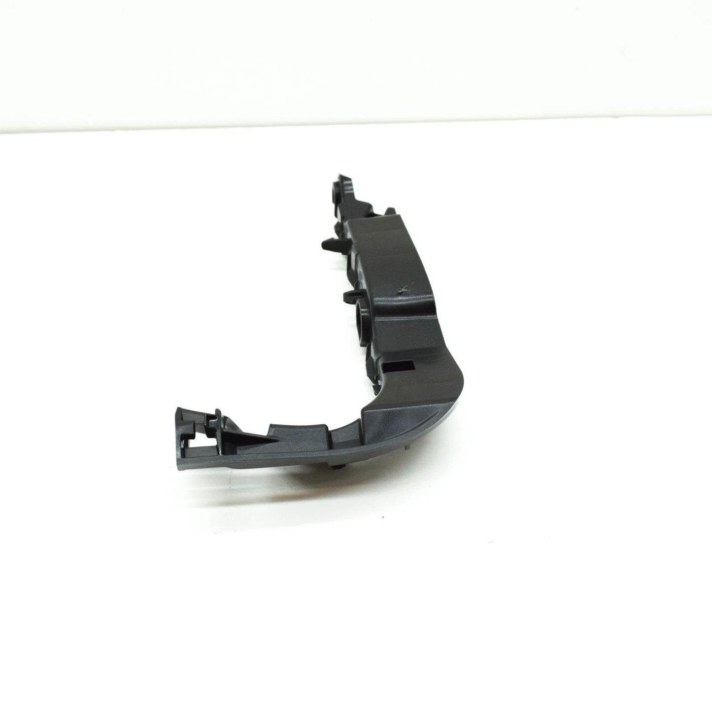 NEW AUDI A3 8V FRONT RIGHT BUMPER BRACKET GUIDE 8V3807184A ORIGINAL